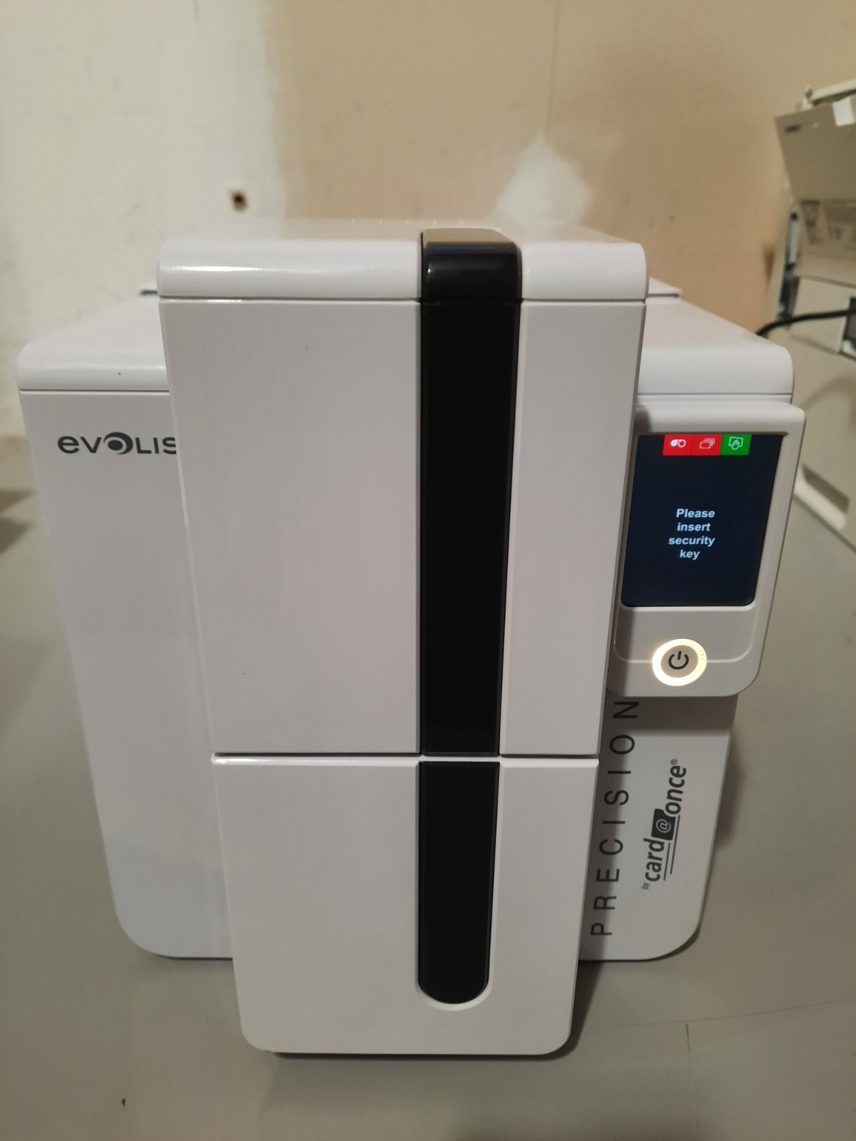 Evolis PRIMACY Precision-Card@Once-Card Printer  Powers On NO KEYS FOR PARTS