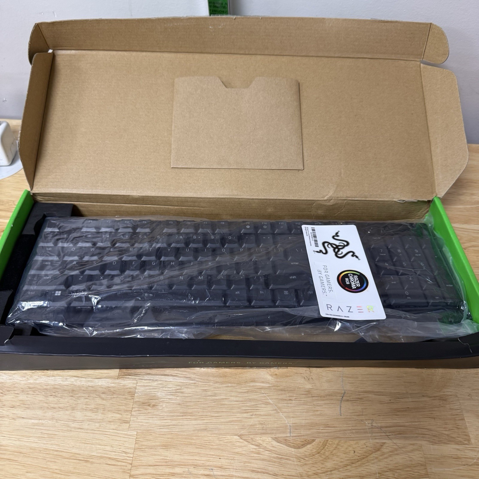 Razer DeathStalker V2 Pro Low-Profile Wireless USB-C Illuminated Black
