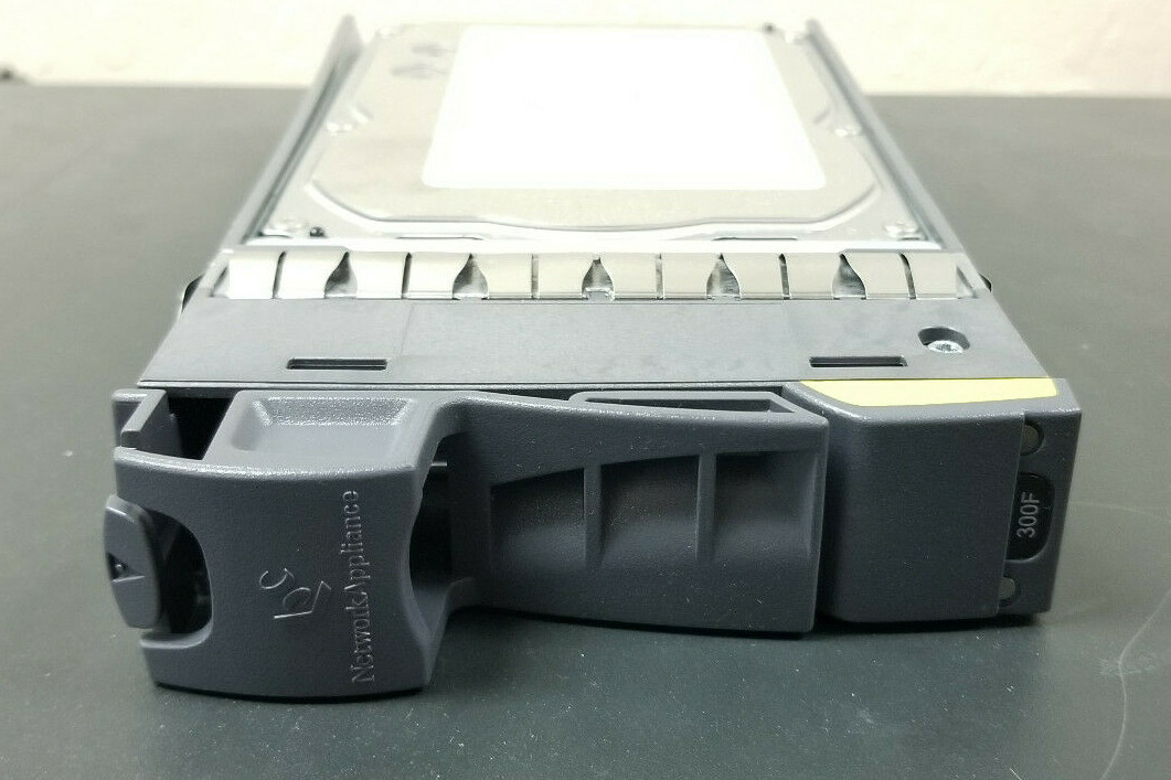 Netapp Seagate 300Gb 15k RPM FC Drive With Caddy 108-00156+B3 SP-279A-R5
