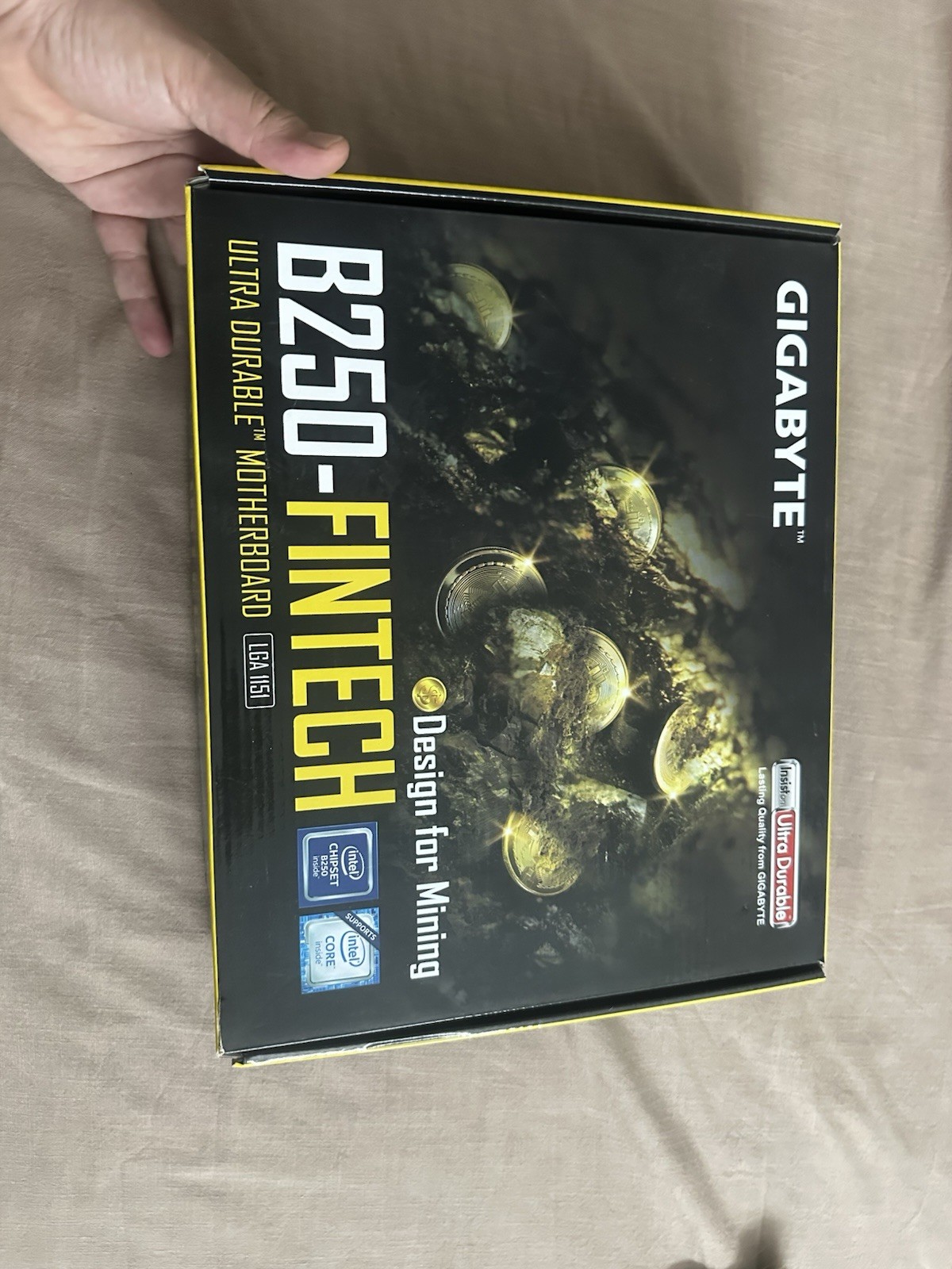GIGABYTE GA-B250FINTECH ATX MOTHERBOARD LGA1151(for Parts Ram Slot Not Working )
