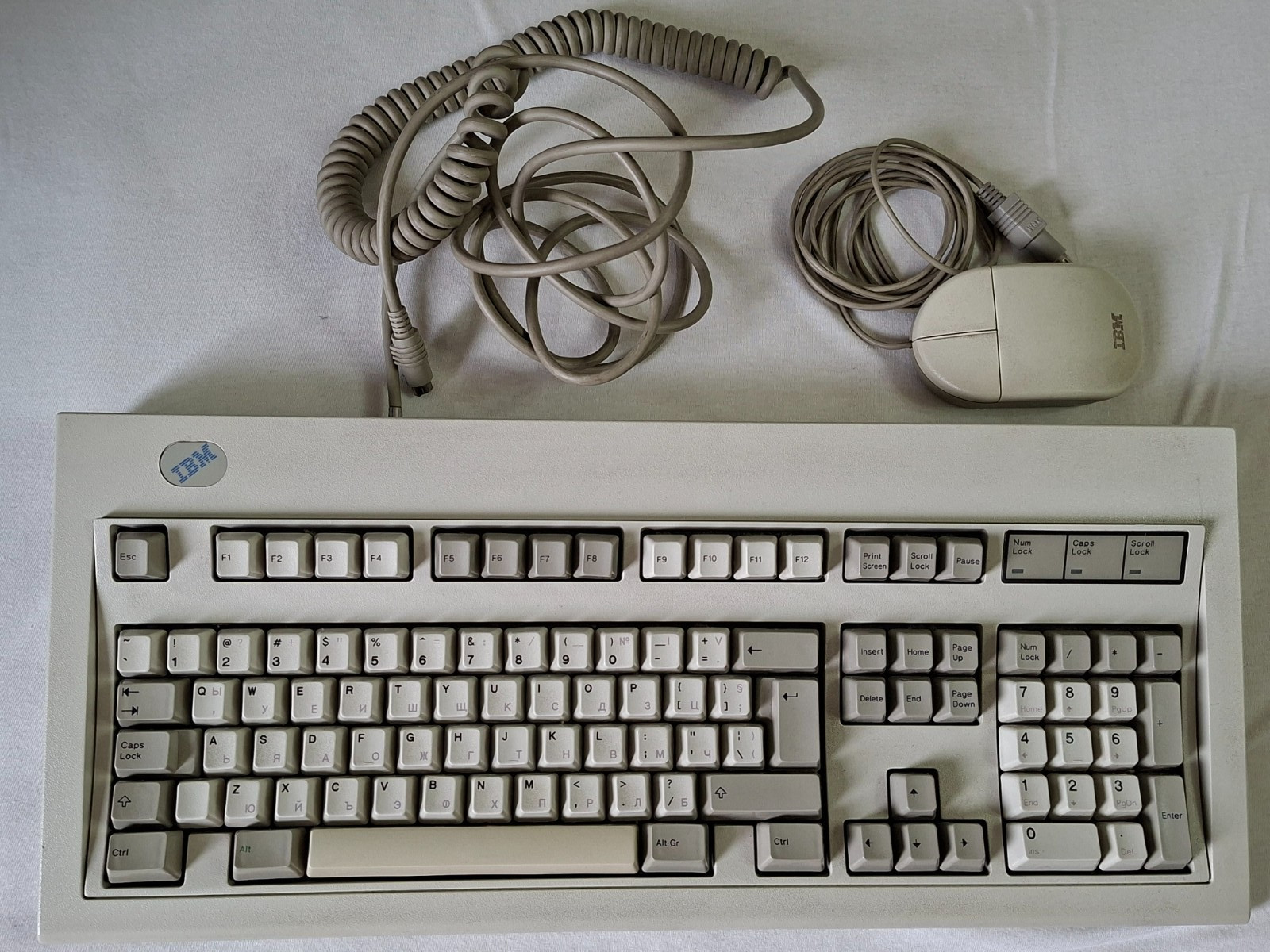 IBM Model M Enhanced PC Keyboard 1399583 with 102 keys + IBM PS/2 Mouse 33G5430
