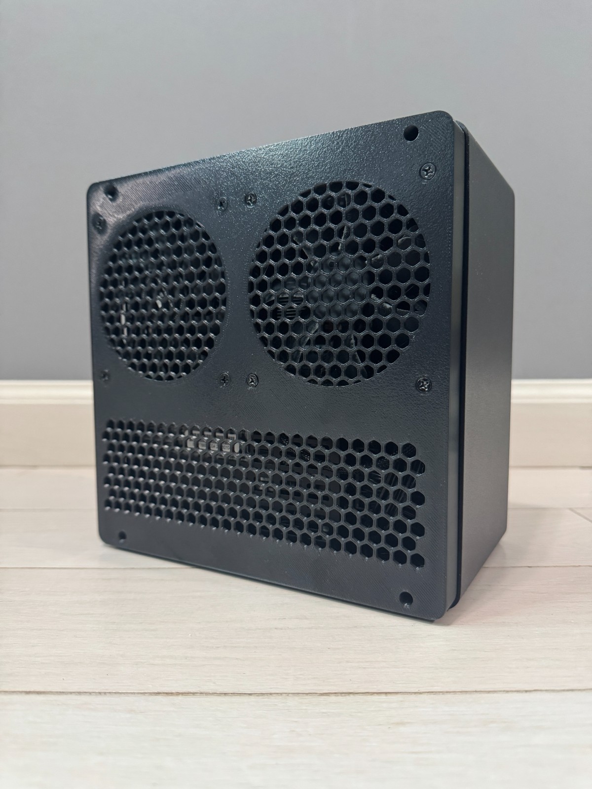 Jonsbo NV10 Dual 92mm Fan GPU Side Panel – No GPU deshroud