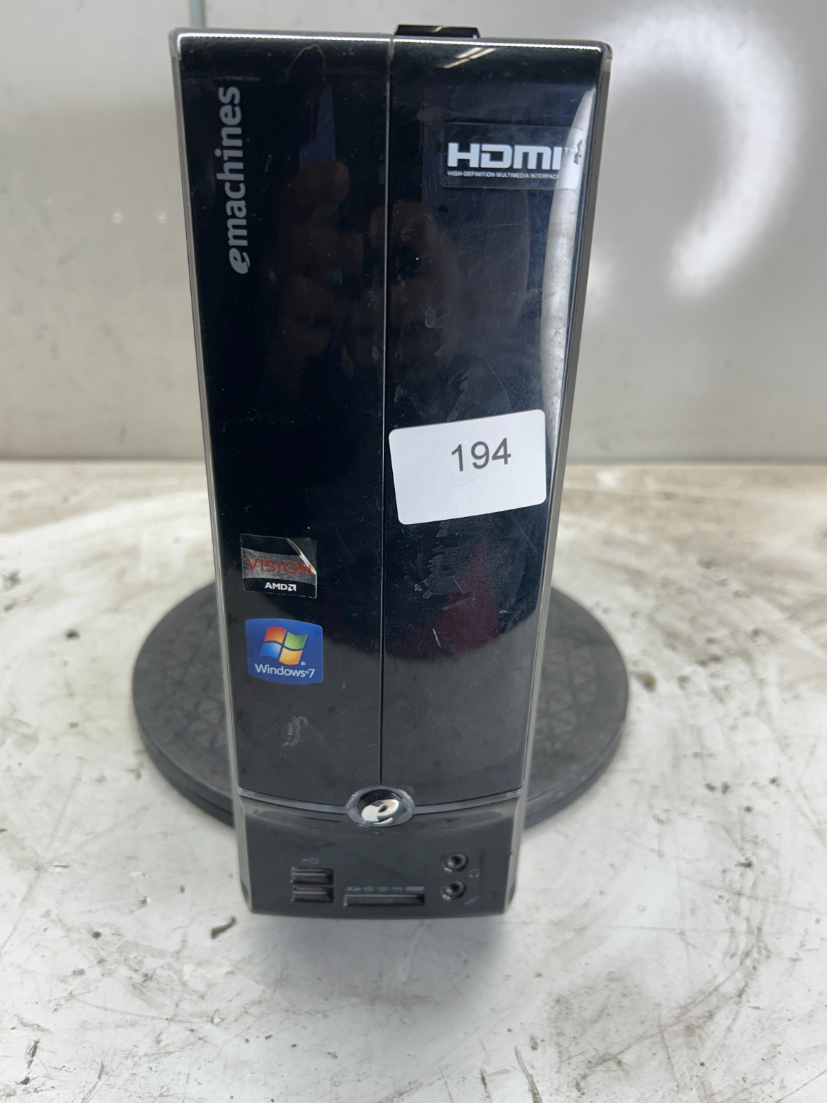 eMachines EL1360G-UW12P AMD E-300 APU with Radeon 1.30GHz 2GB NO HDD
