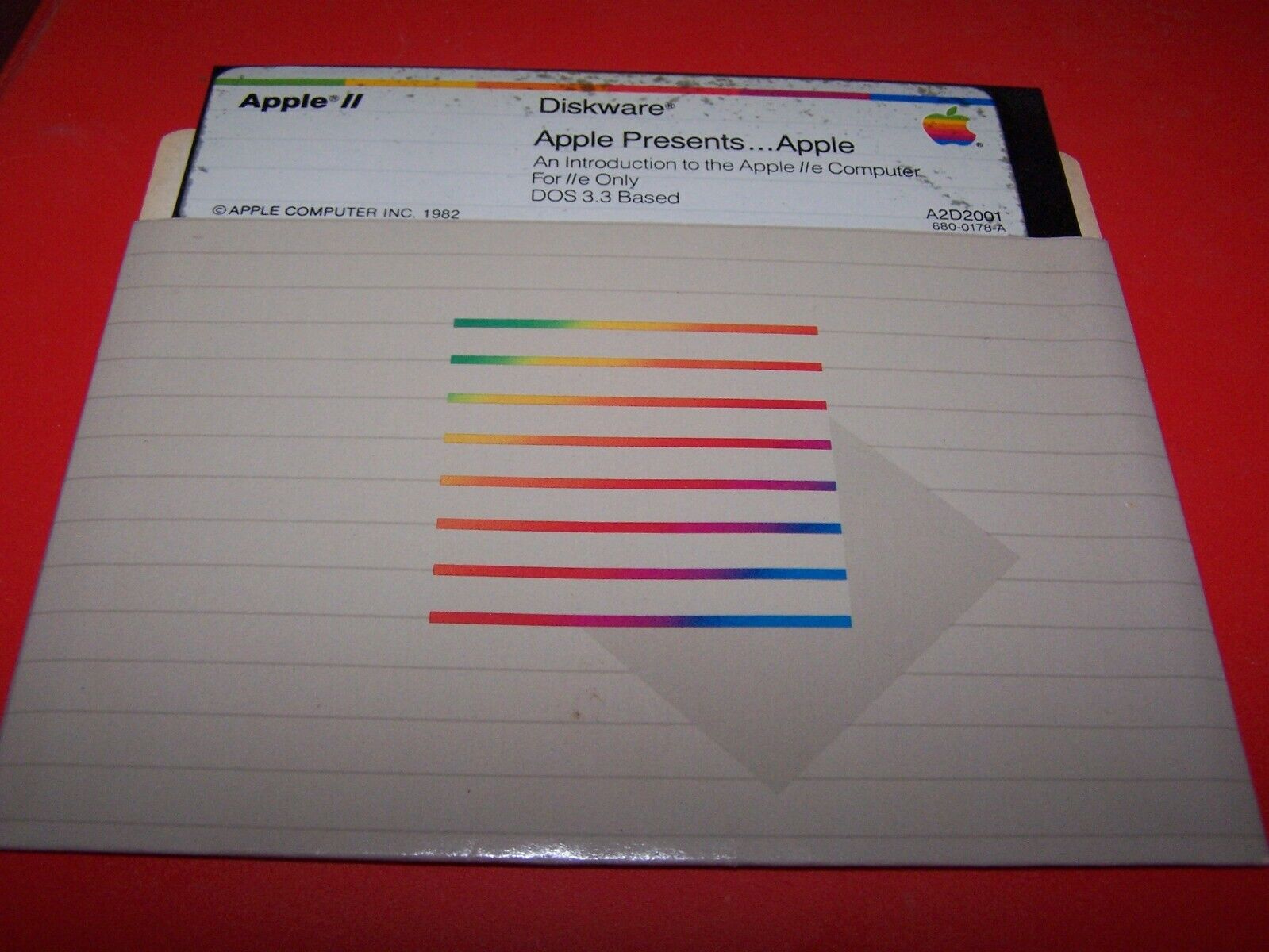 Apple Presents Apple Introduction to the Apple IIe Disk 680-0178-A
