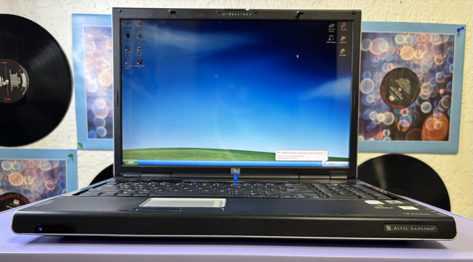 HP Pavilion dv8330us 17” VINTAGE GAMING LAPTOP SSD+HDD NVIDIA 2GB XP MCE WOW