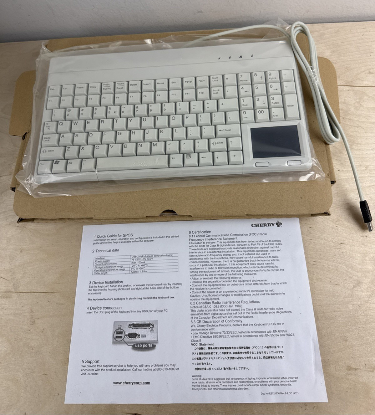 Cherry SPOS G86-62401EUAEAA Beige 123-Key, USB Keyboard w/ Touchpad -Tested