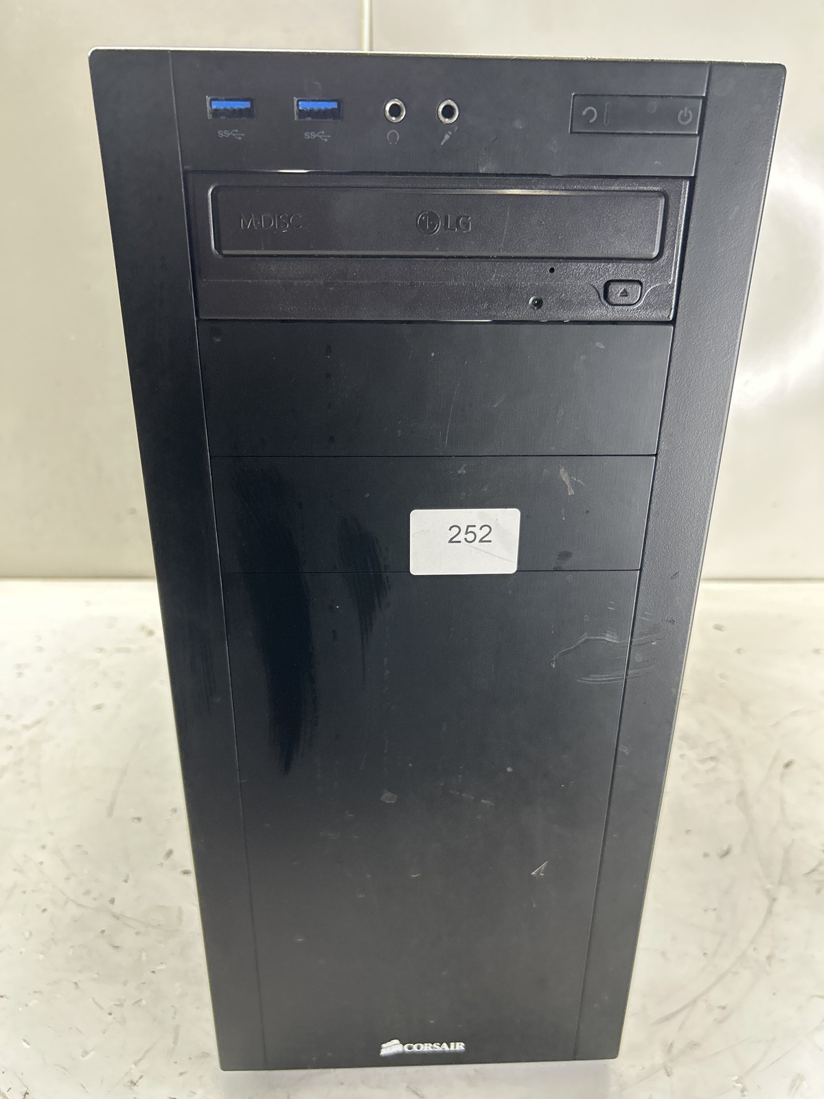 Corsair Carbide 200