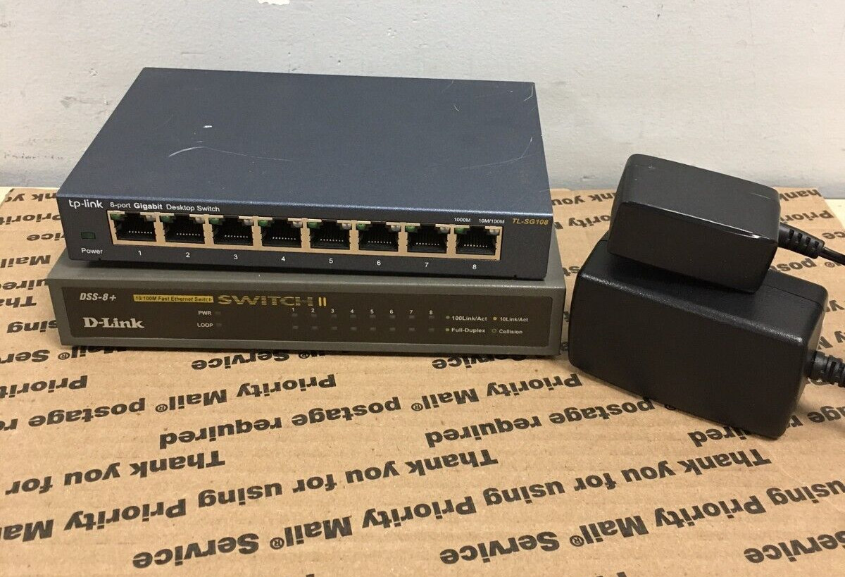 MIX LOT (1) D-Link DSS 8 Plus switch (1) TP-LINK TL-SG108 W/AC-ADAPTER