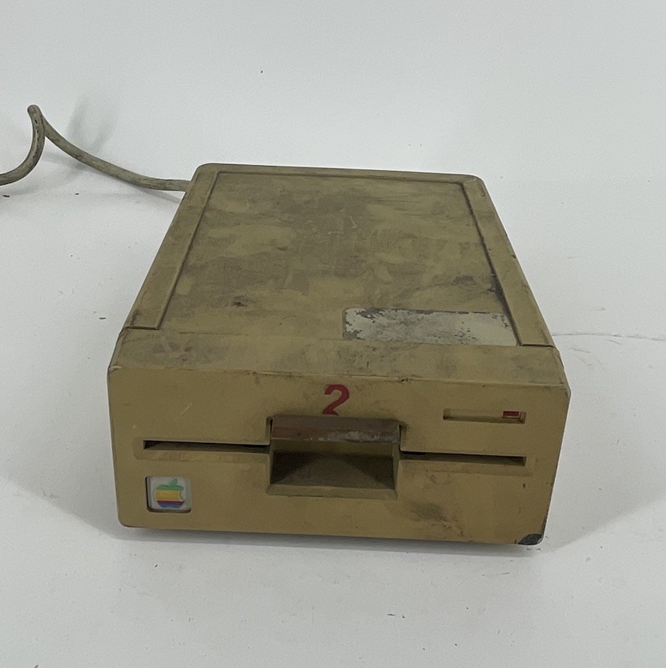 Vintage Apple UniDisk 5.25 Floppy Disk Drive A9M0104 Apple II IIe IIc Untested