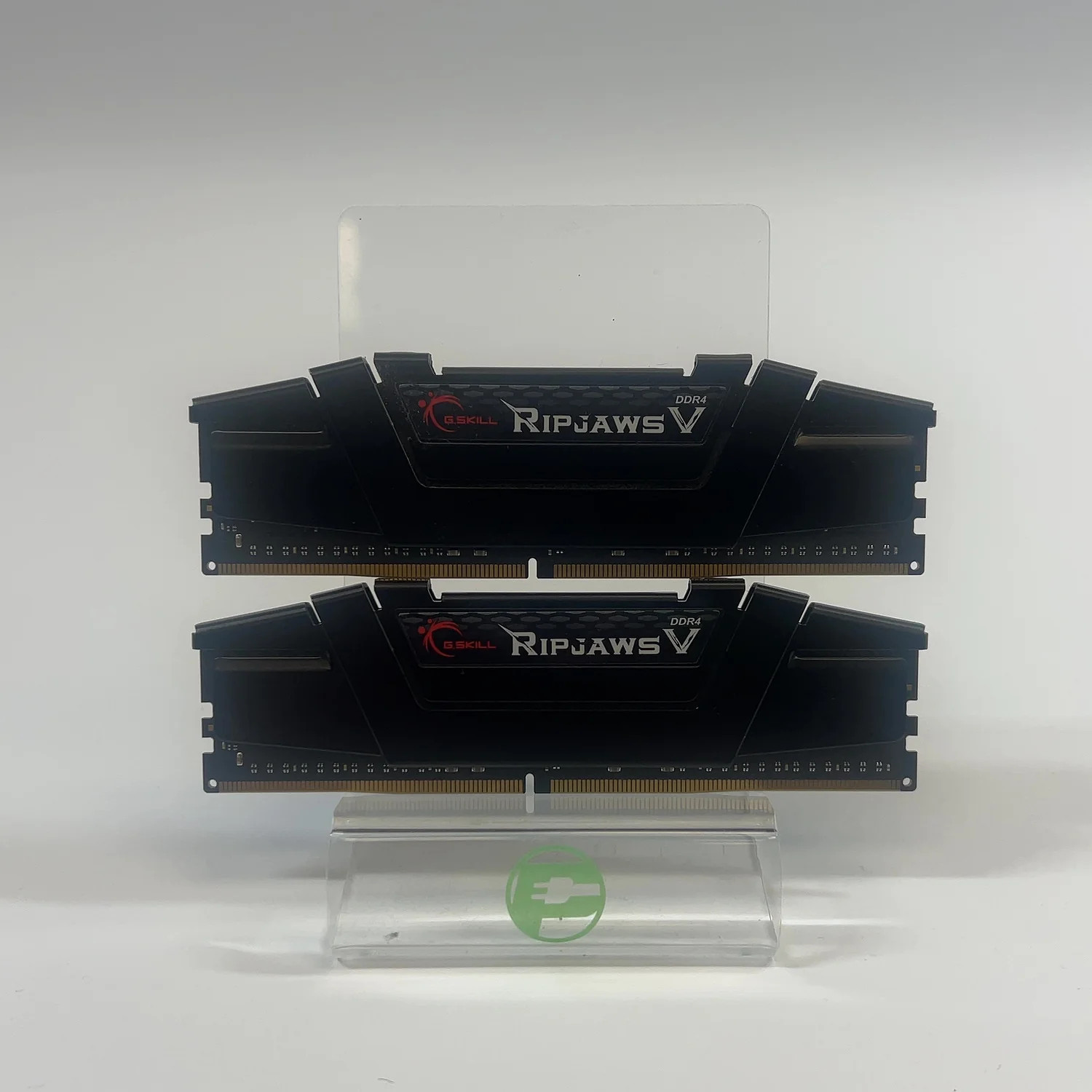 G.Skill Ripjaws V 32GB (2x16GB) RAM DDR4 3200MHz F4-3200C16D-32GVK