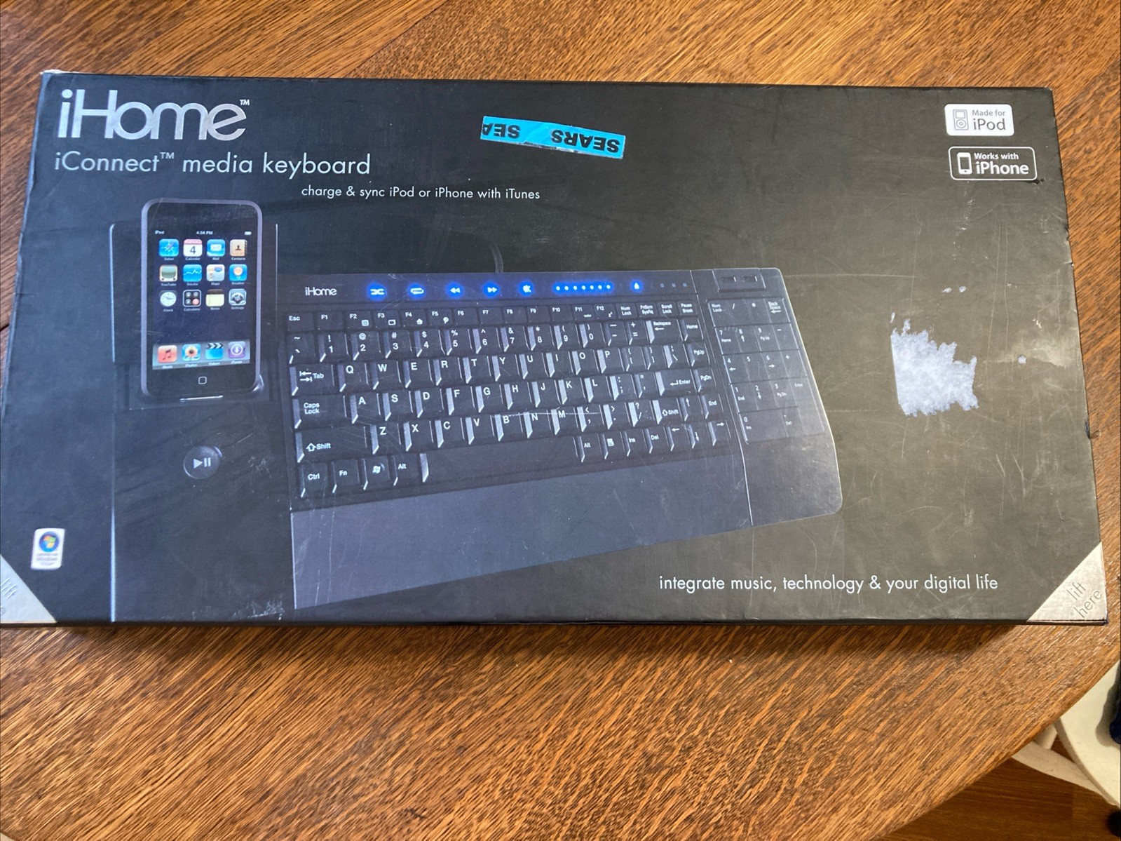 iHome iConnect Media Keyboard   - Charge & Sync iPod, iPhone, iTunes