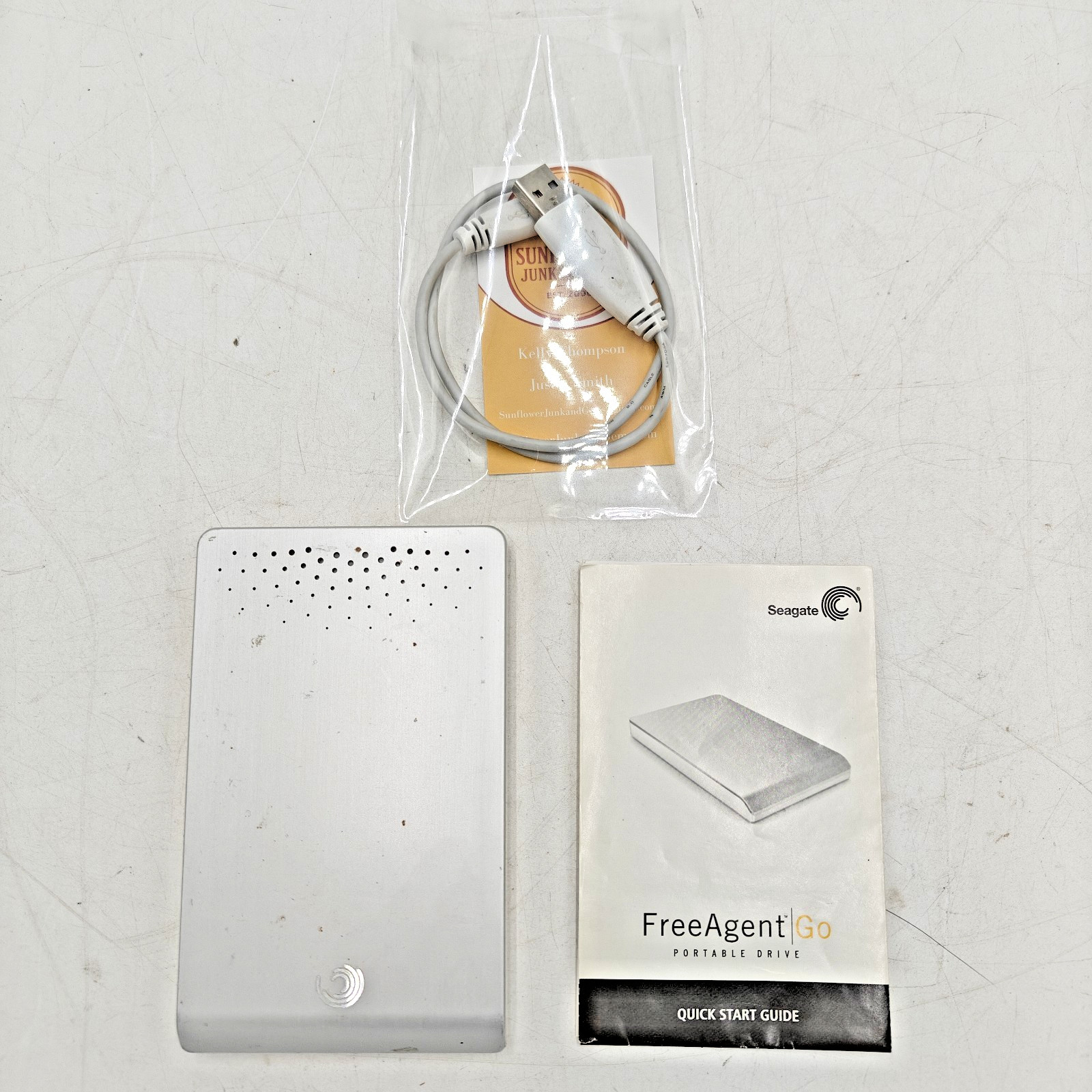 Seagate FreeAgent Go Portable USB External 320GB Hard Drive 9ZA2AG-502