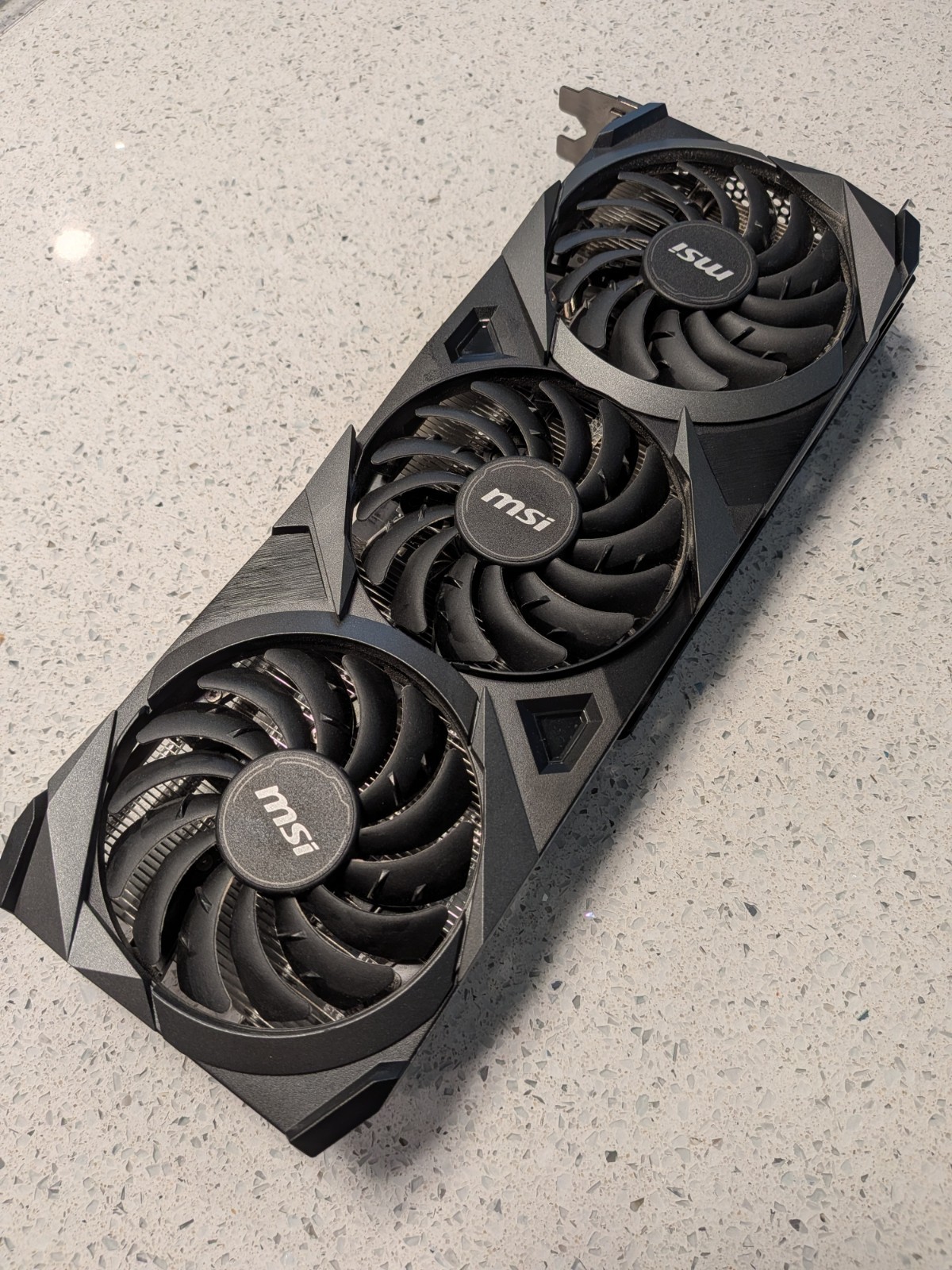 MSI GeForce RTX 3070 VENTUS 3X OC 8GB GDDR6 PCIe x16 Multi-Monitor