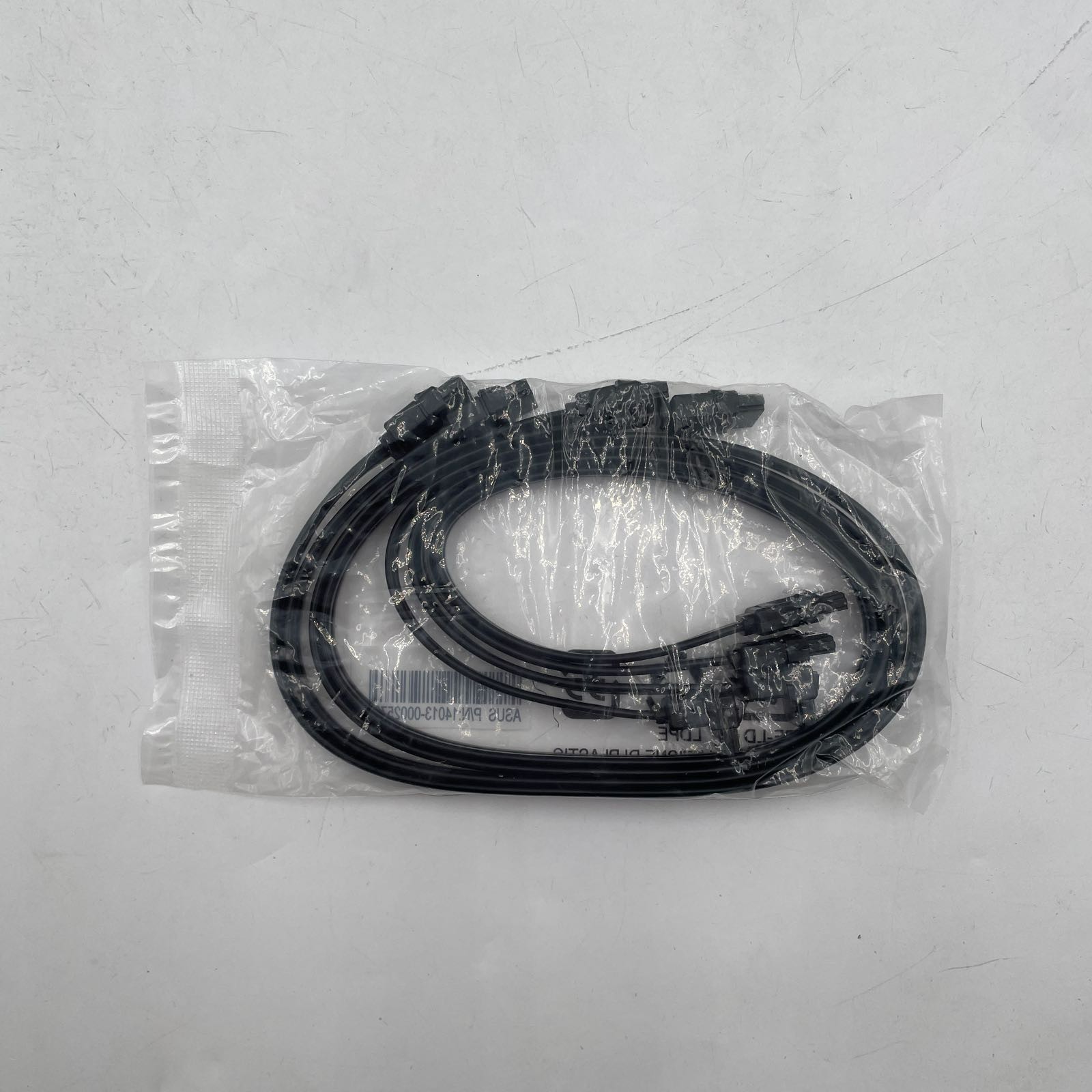 ASUS 6GB/s SATA III DATA SSD Cable 90-degree/Straight 14013-00025700 Pack-4