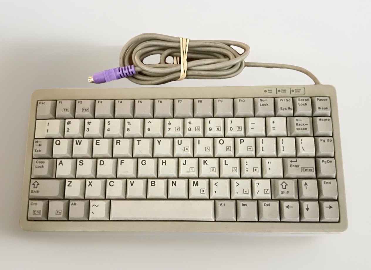 Cherry Keyboard Vtg ML4100 D-91275 Compact Mechanical PS2 Serial Czech Republic