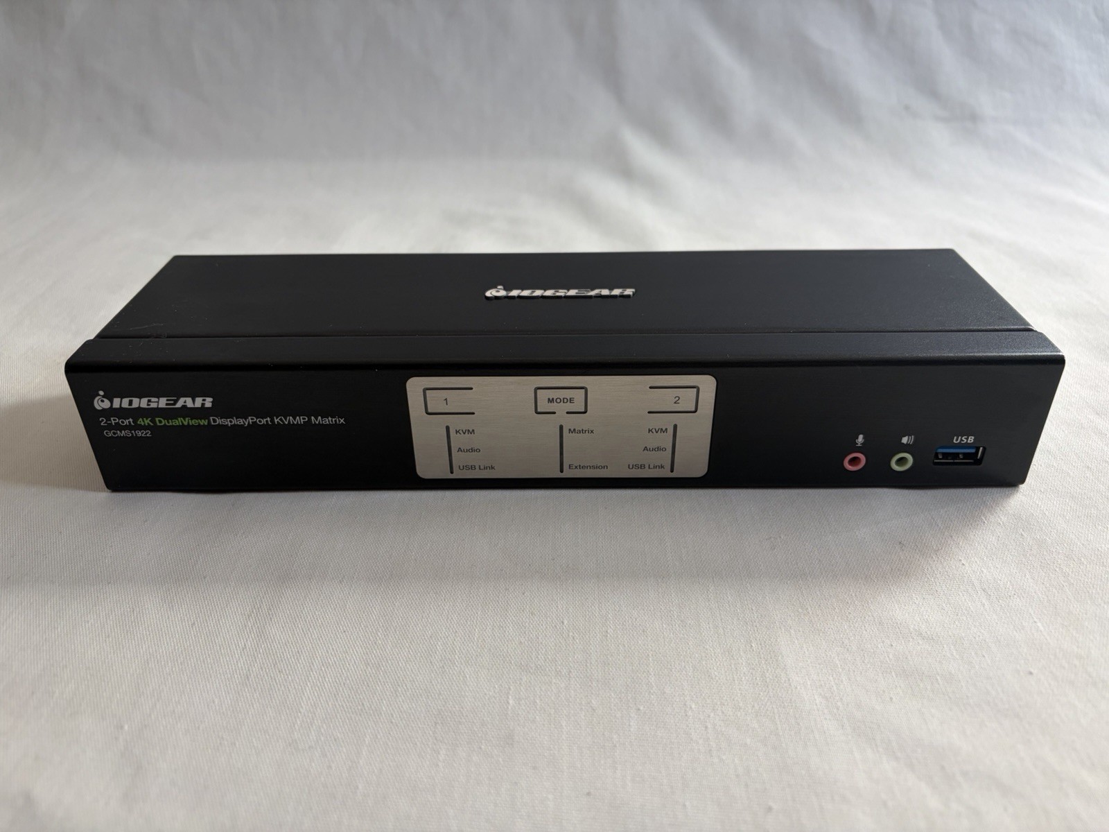 IOGEAR 2-Port 4K Dual View DisplayPort Matrix KVMP GCMS1922