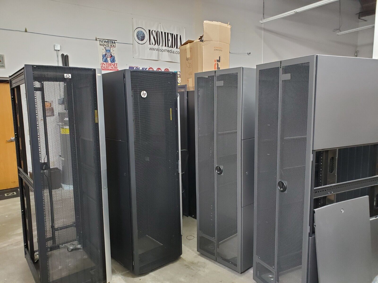 HP 10642G2 Server Cabinet 42U Rack Rolling Enclosure 383573-001 Black