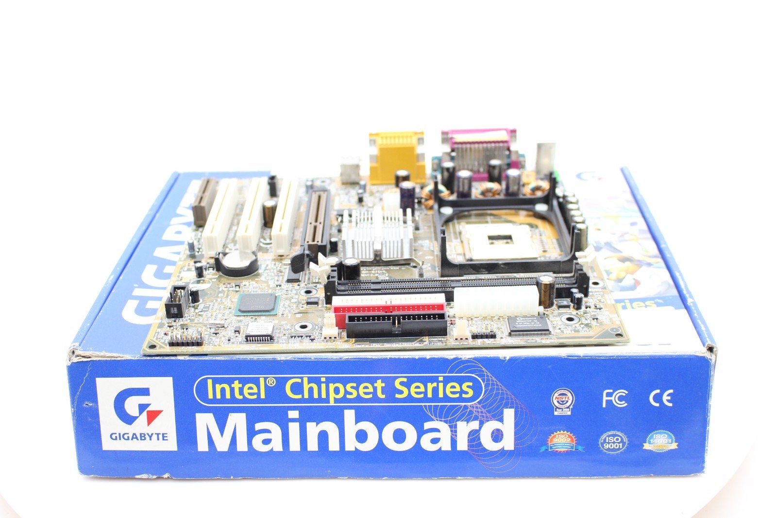 GigaByte Motherboard PC GA-7ZX Intel 440BX Chipset Socket AGP DIMM ATX RETRO