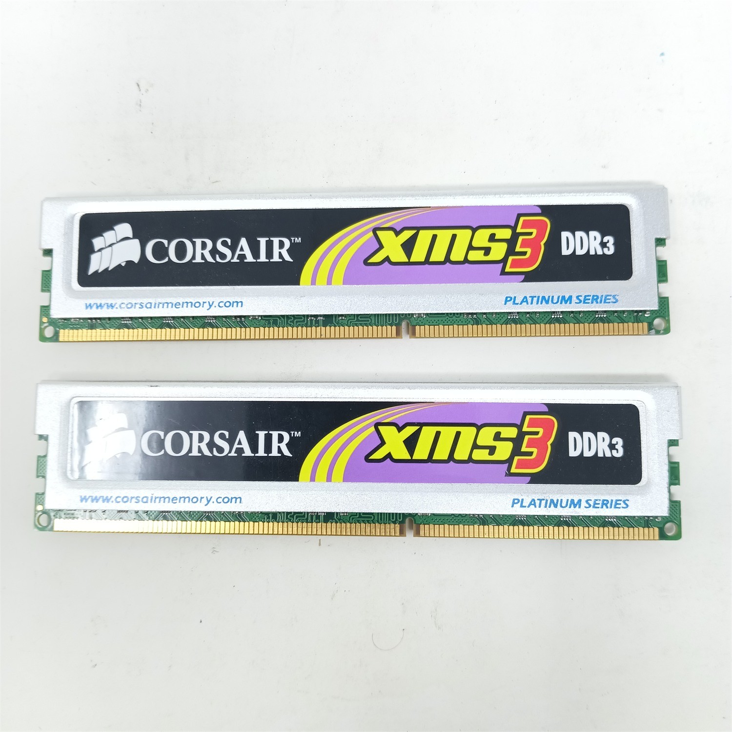 [Lot of 2] Corsair XMS3 Platinum 1GB DDR3-1333 CL9 CM3X1024-1333C9 Ver 1.1 2GB T