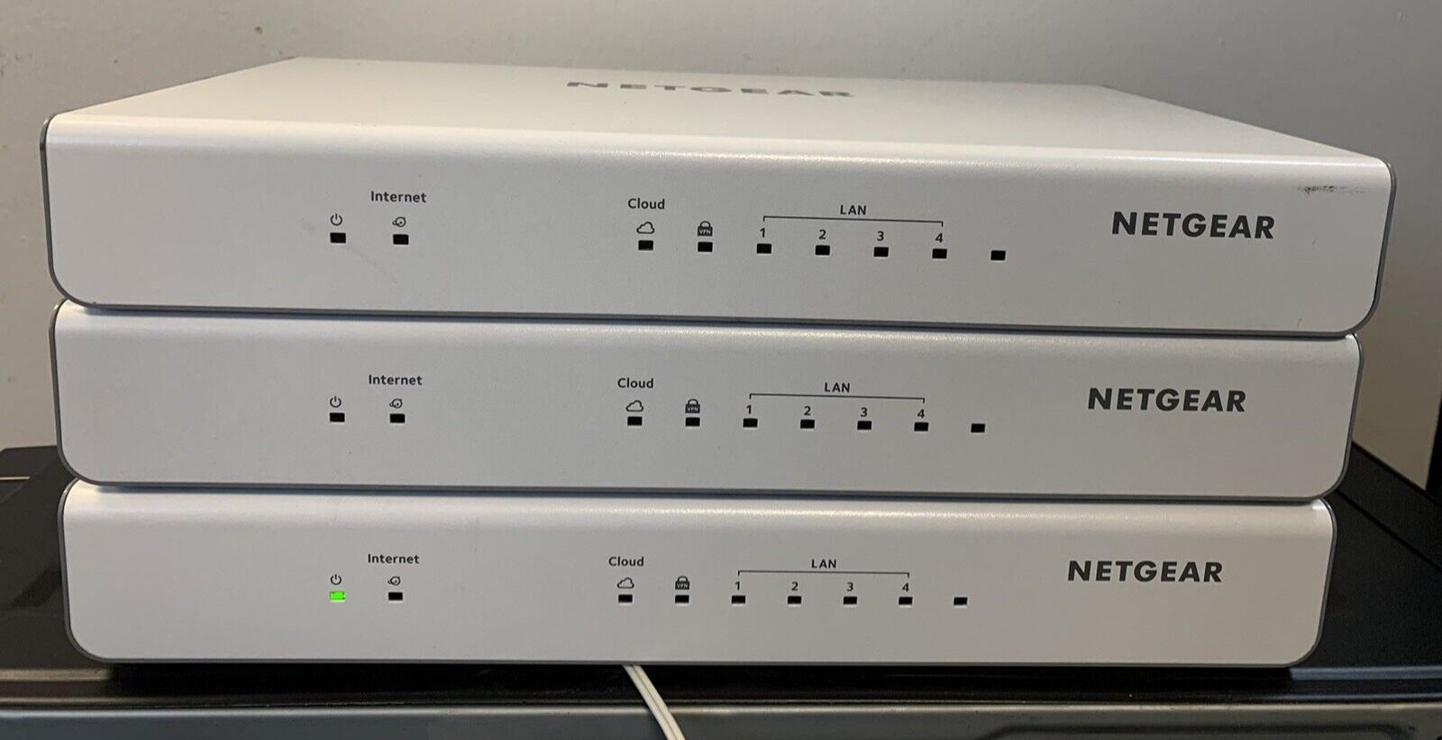 1 NETGEAR BR500-100NAS Insight Instant VPN Business Router BR500