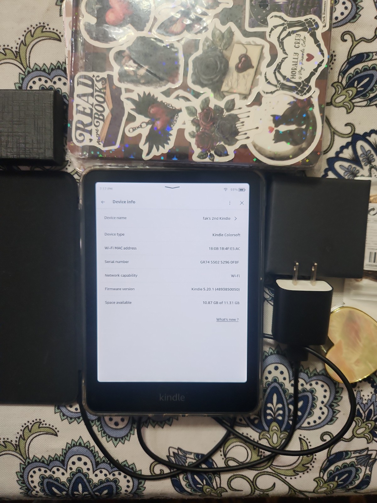 Kindle Colorsoft 2024 16GB Bundle W/ Case, Charger, Decals, And Charms