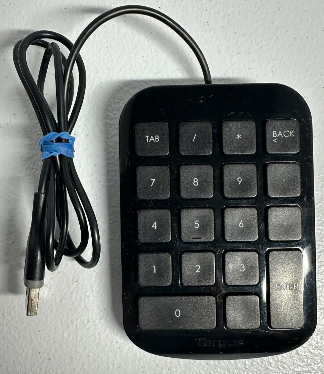 Targus Numeric Keyboard Model #AKP10US Portable Numbers Keypad USB for PC & Macs