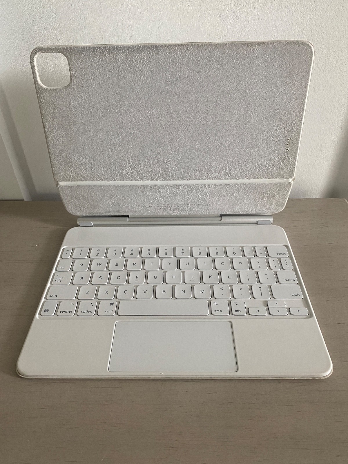 GENUINE Apple Magic Keyboard Folio Case iPad Pro / Air 11" A2261 MJQJ3LL/A White