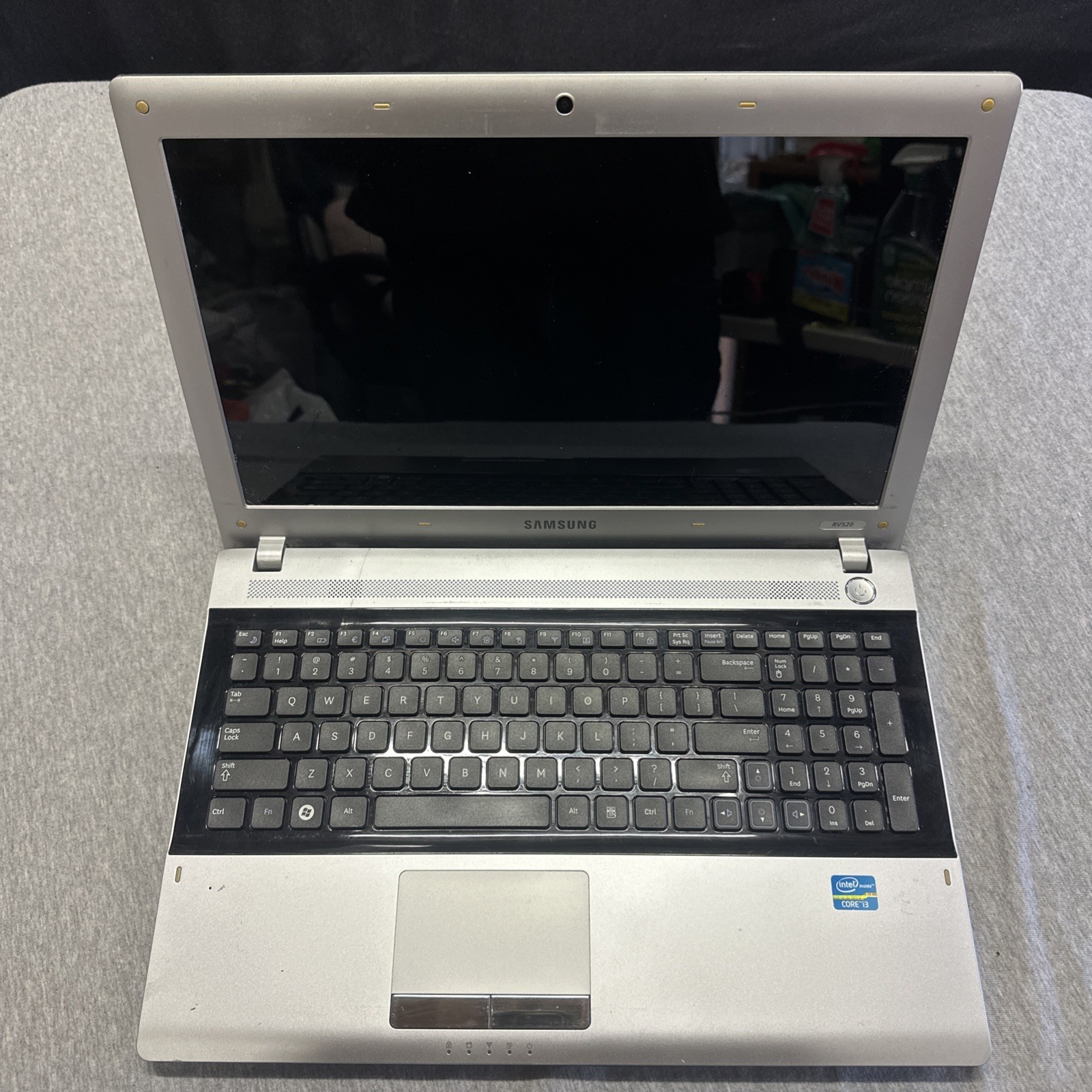 Samsung NP-RV520 LAPTOP FOR PARTS