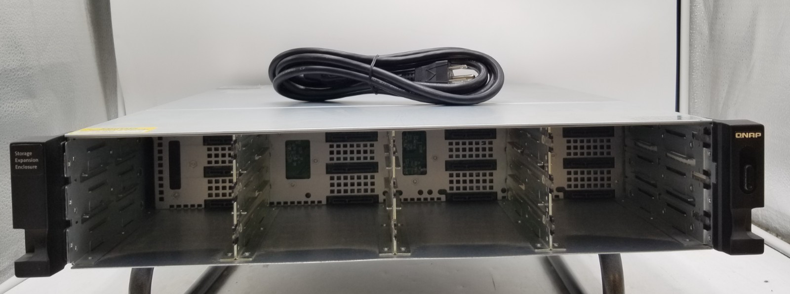 QNAP TL-R1200C-RP 12 Bay 2U Rackmount SATA 6GbpsJBOD Storage Enclosure NO HDD