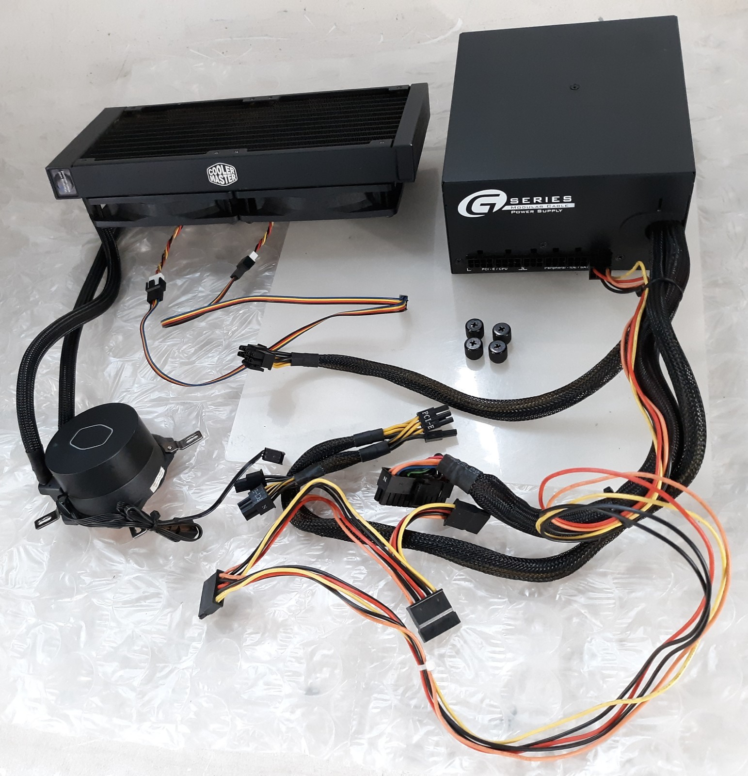 Boxx Bundle Seasonic G-Series SSR-650RM Active PFC F3+CoolerMaster MLWD24MA18PCR