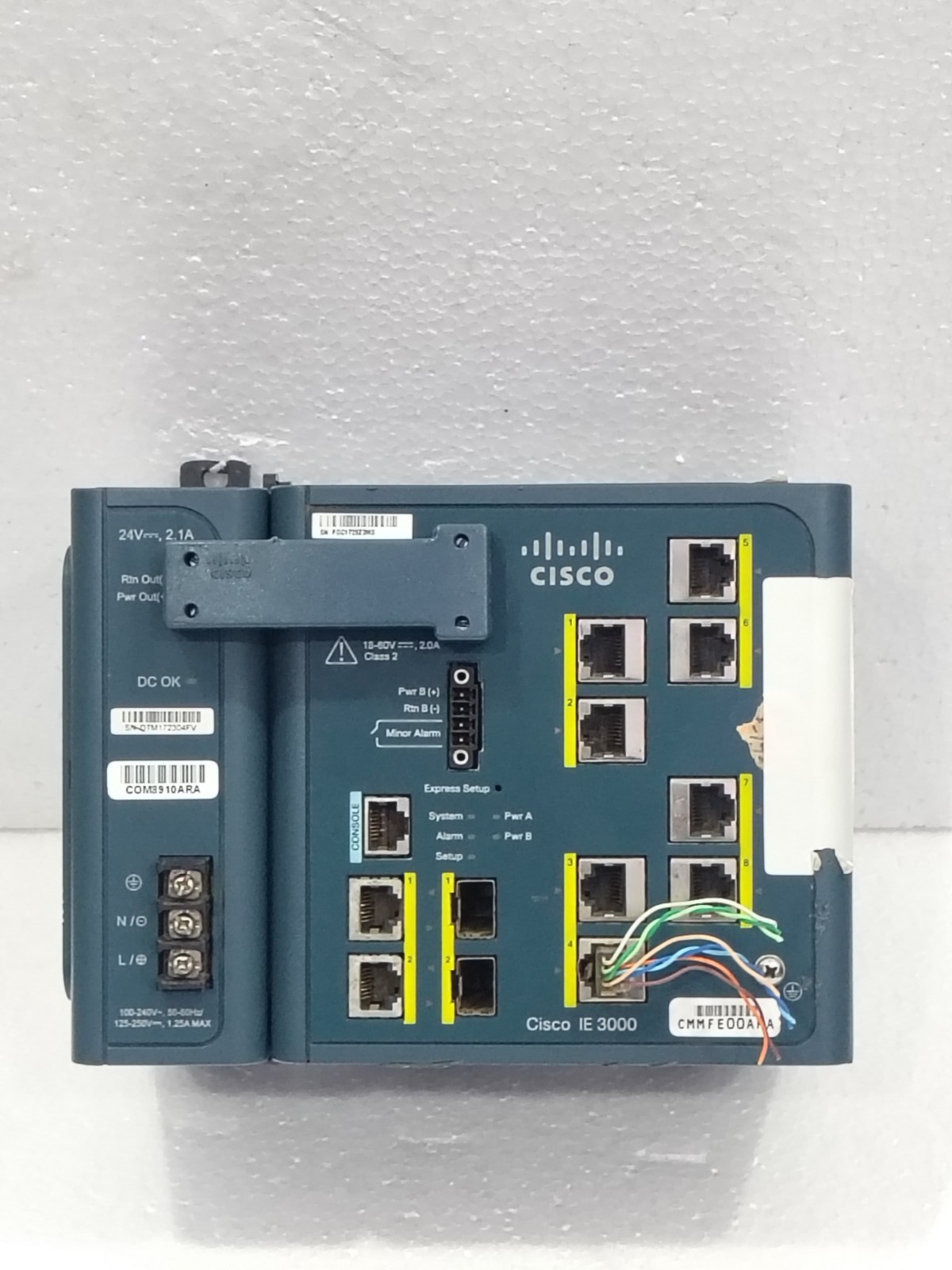 Cisco IE-3000-8TC V02 Industrial Ethernet Switch with Expansion Power Module