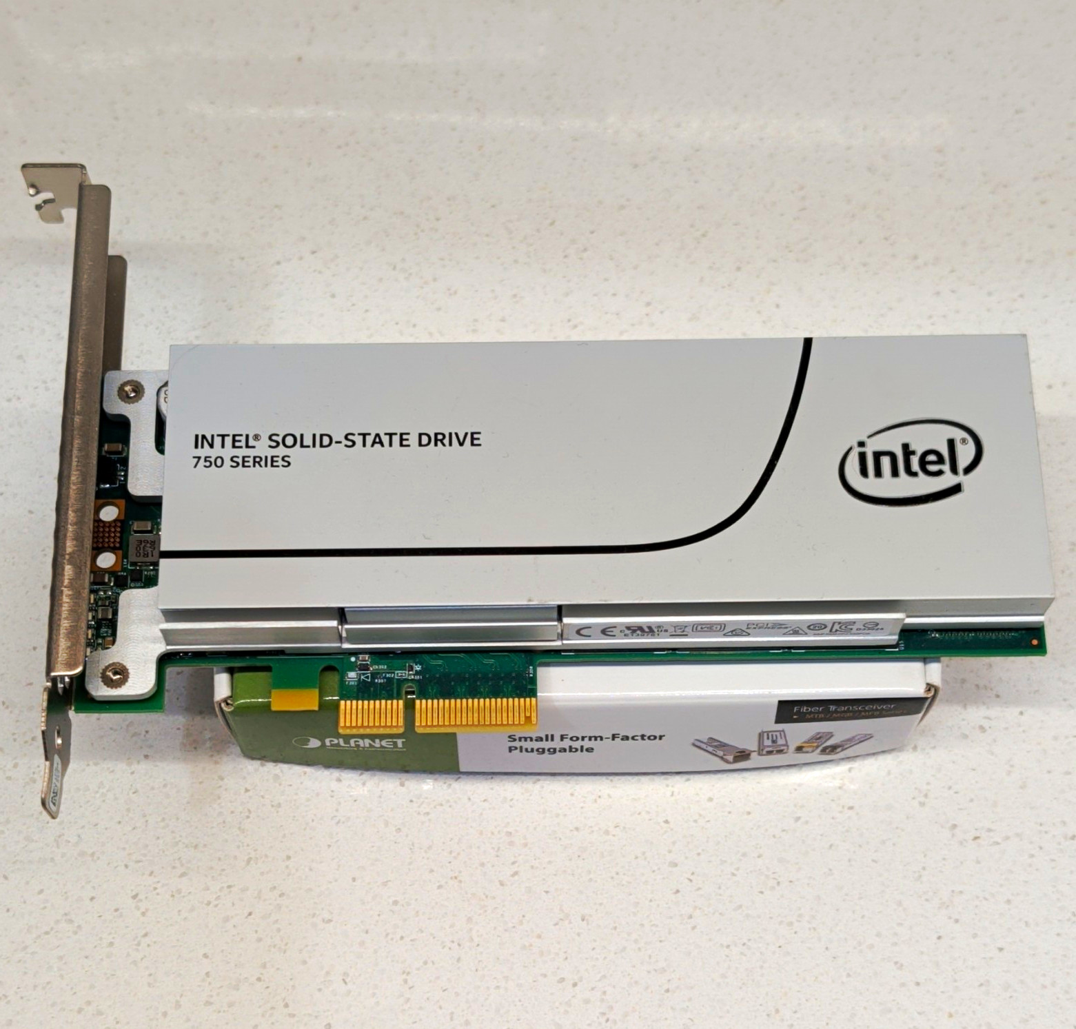 Intel SSD 750 Series 1.2TB NVMe PCIe Gen3 x4 Internal SSD SSDPEDMW012T4D1
