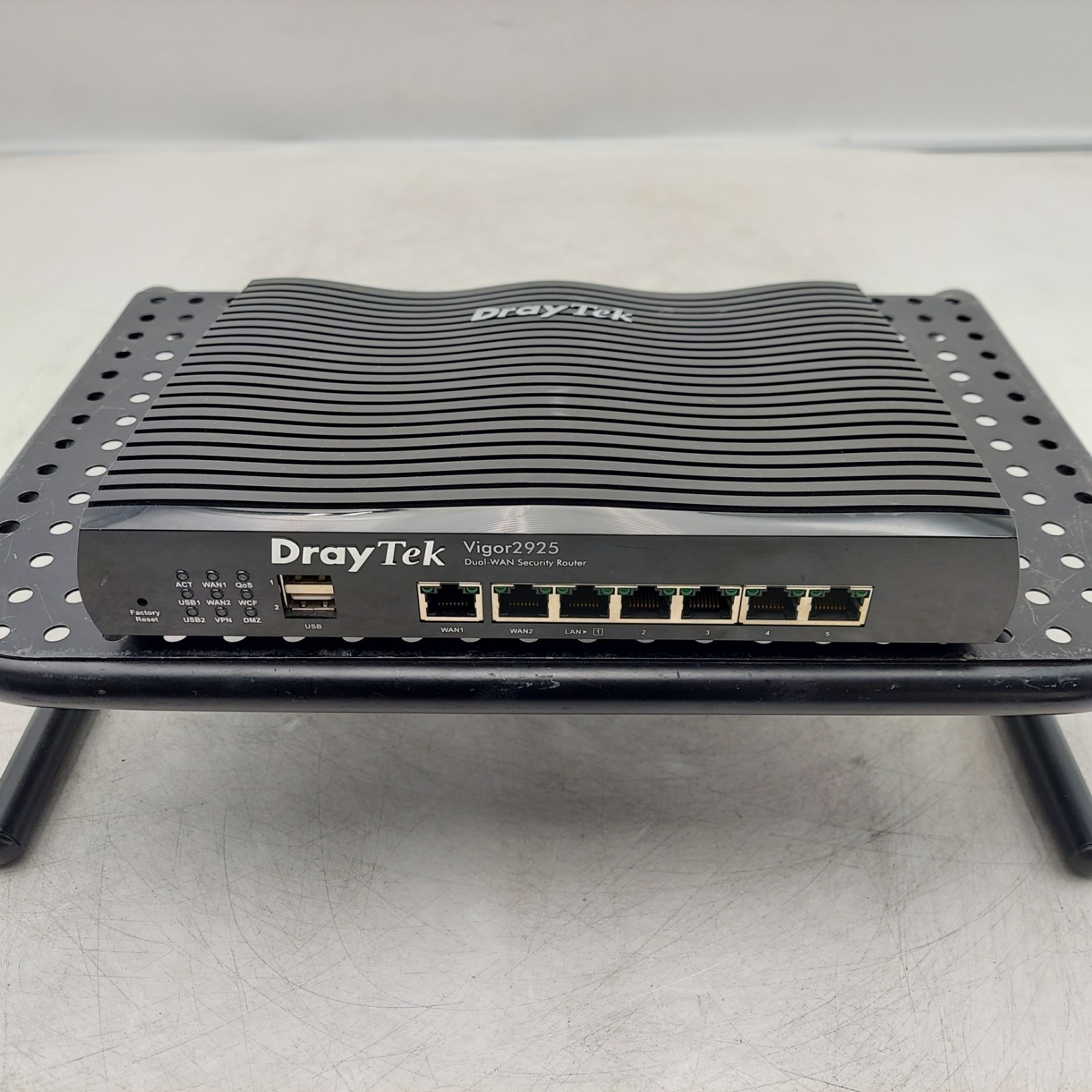 DrayTek Vigor2925 Dual-WAN Gigabit Firewall VPN Security Router