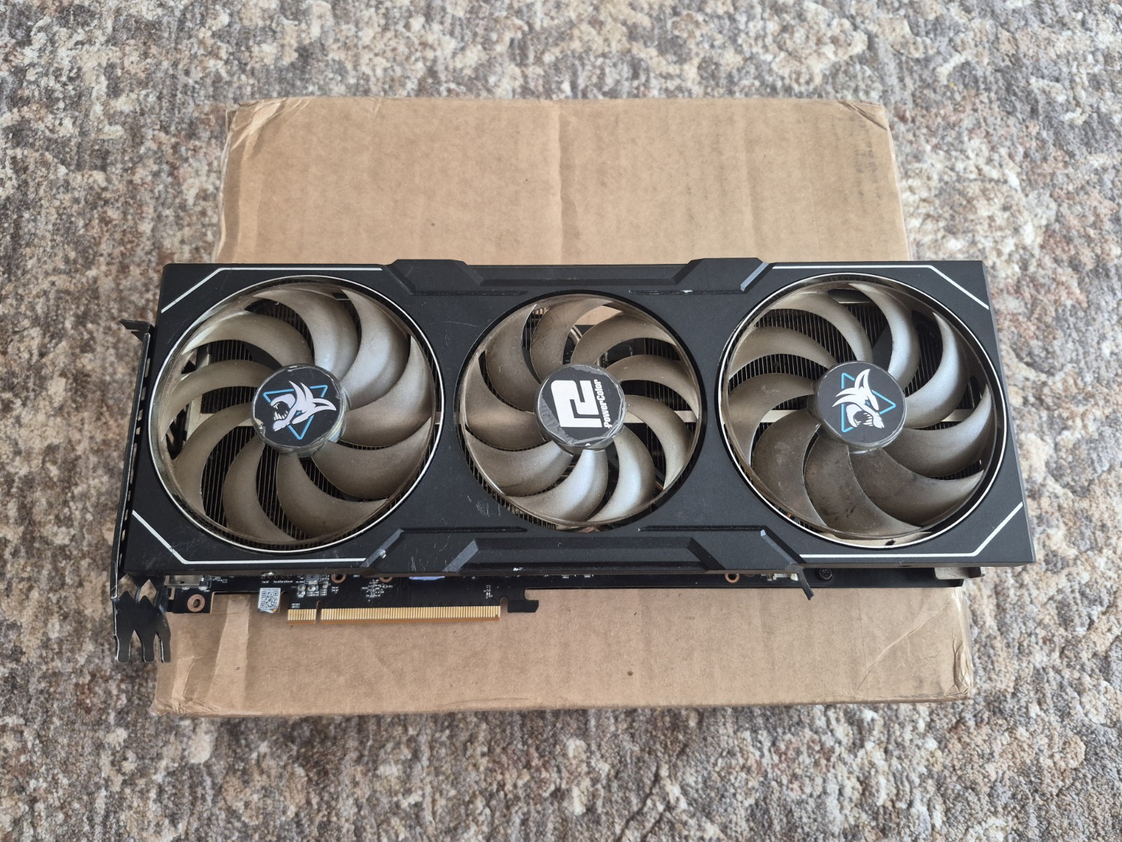 PowerColor Hellhound AMD Radeon RX 7900 XTX 24GB GPU Graphics Card GDDR6 (Read)