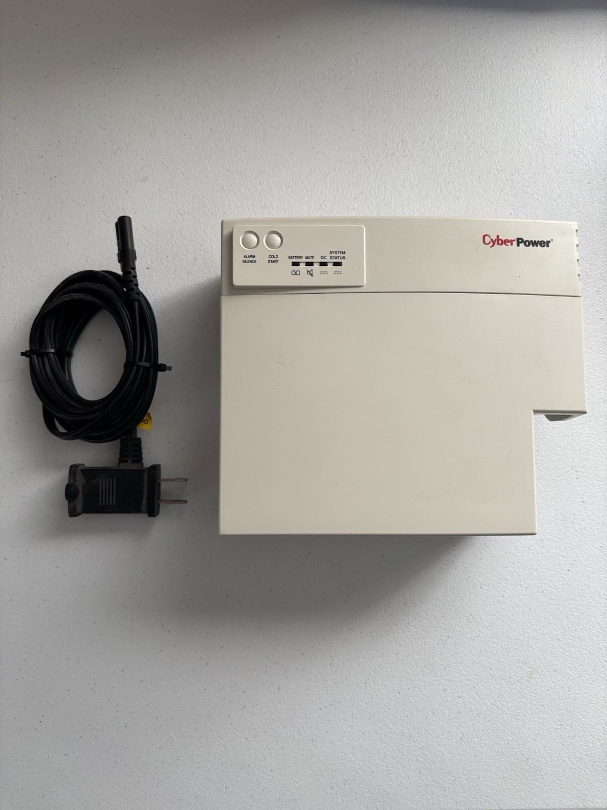 Cyber Power CSN27U12V-NA2 with Battery