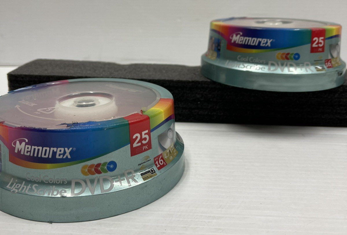 Lot of Memorex DVD+R 16X 4.7 GB 120 mins Light Scribe Cool Colors 25 Pack Sealed