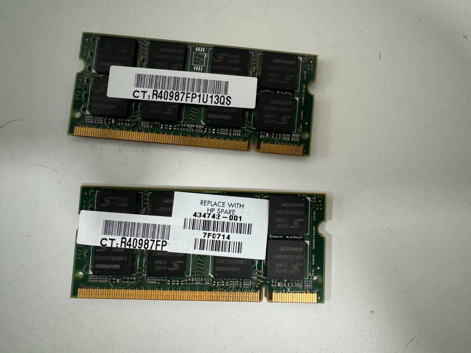 2 GB ProMOS (2 x 1 GB) 2RX8 PC2-5300S DDR2-667 200-PIN SO-DIMM V916765G24QCFW-F5