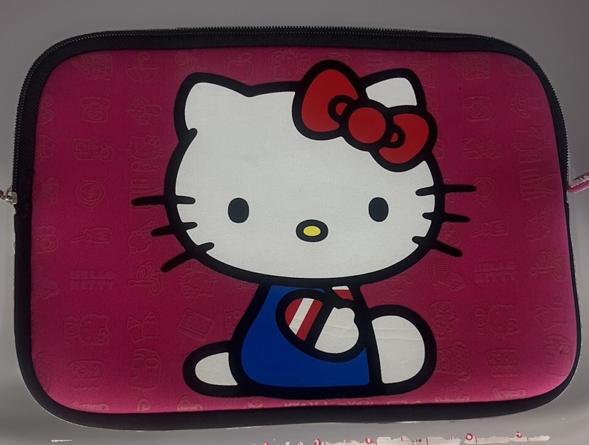 Hello Kitty Notebook IPad Tablet  10” x 7” Case Red Blue 2011 Sleeve Sanrio