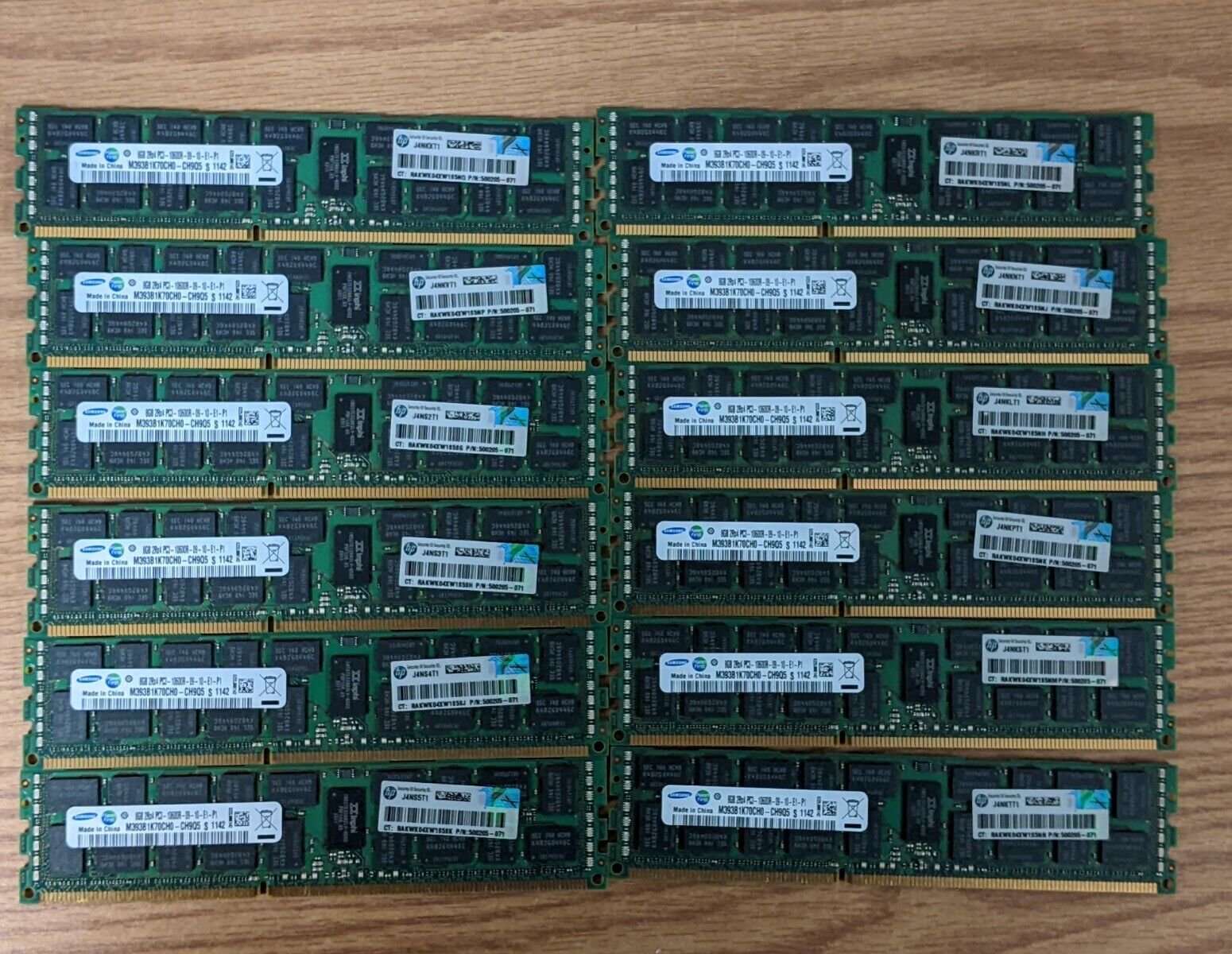 Lot of 12 x SAMSUNG 8GB 2Rx4 PC3-10600R M393B1K70DH0-CH9Q5 Server Memory RAM