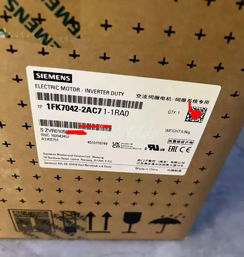 1PCS SIEMENS Servo Motor 1FK7042-2AC71-1RA0 NEW fedex or DHL