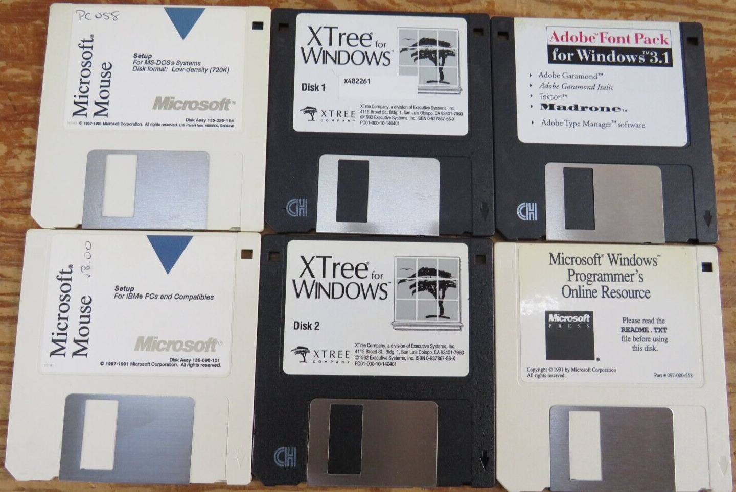 Lot of 6 Vintage Assortment of Microsoft Windows 3.5 Floppy Disks