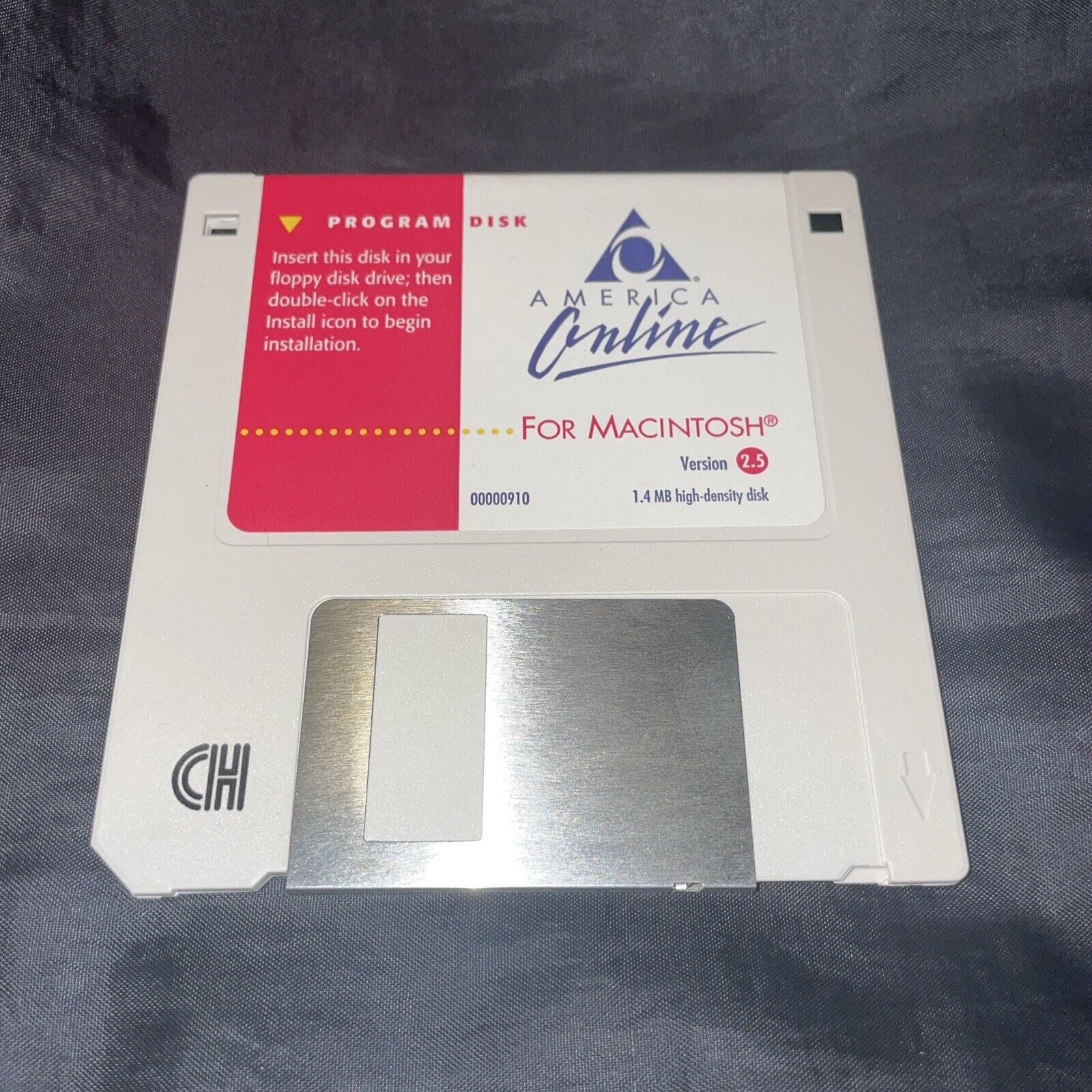 America Online AOL 3.5” Floppy Disk Version 2.5 For Macintosh 1994