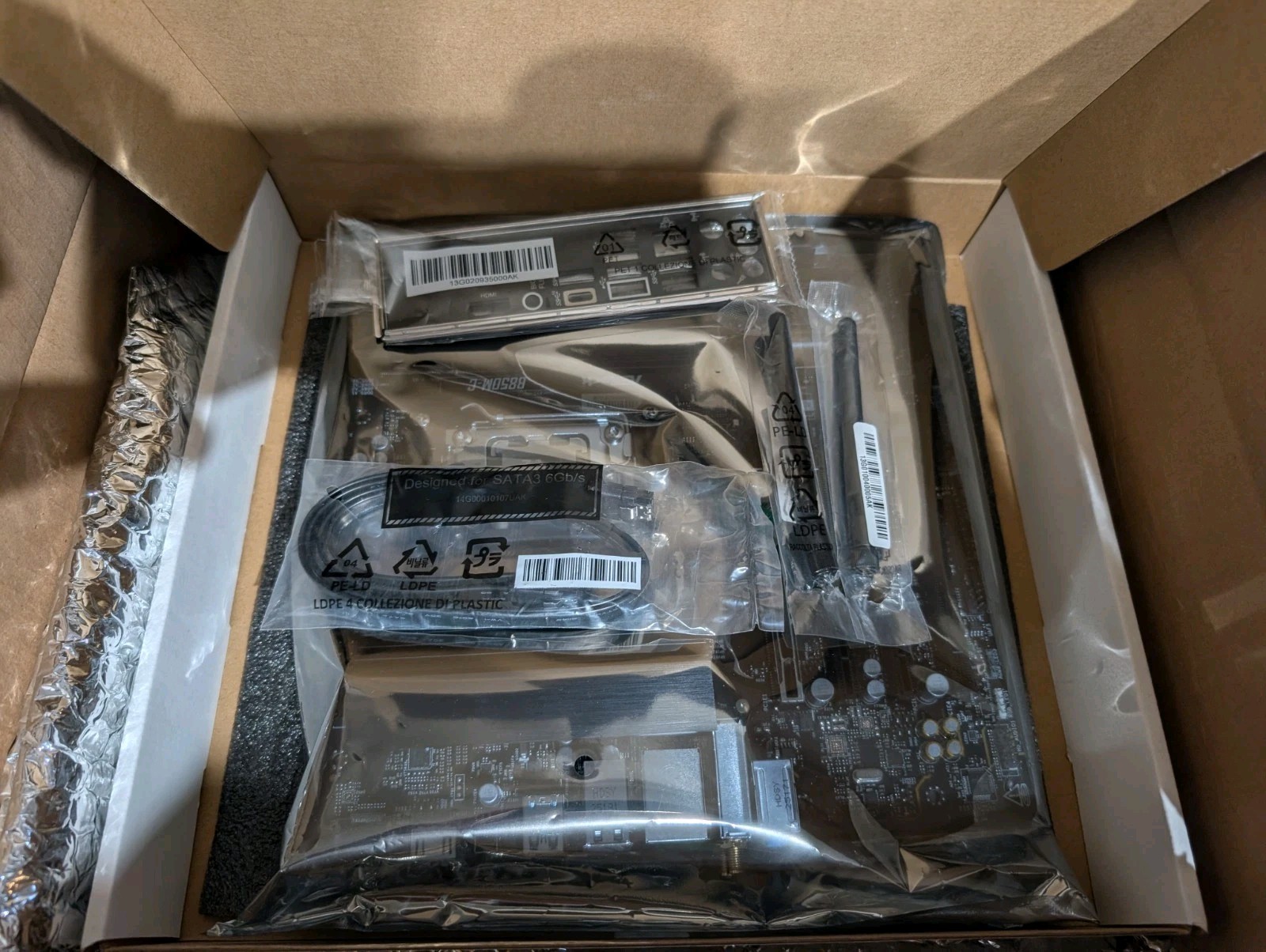 ASRock B850M-C MicroATX AM5 Motherboard Combo w/ AMD Ryzen 7500X3D
