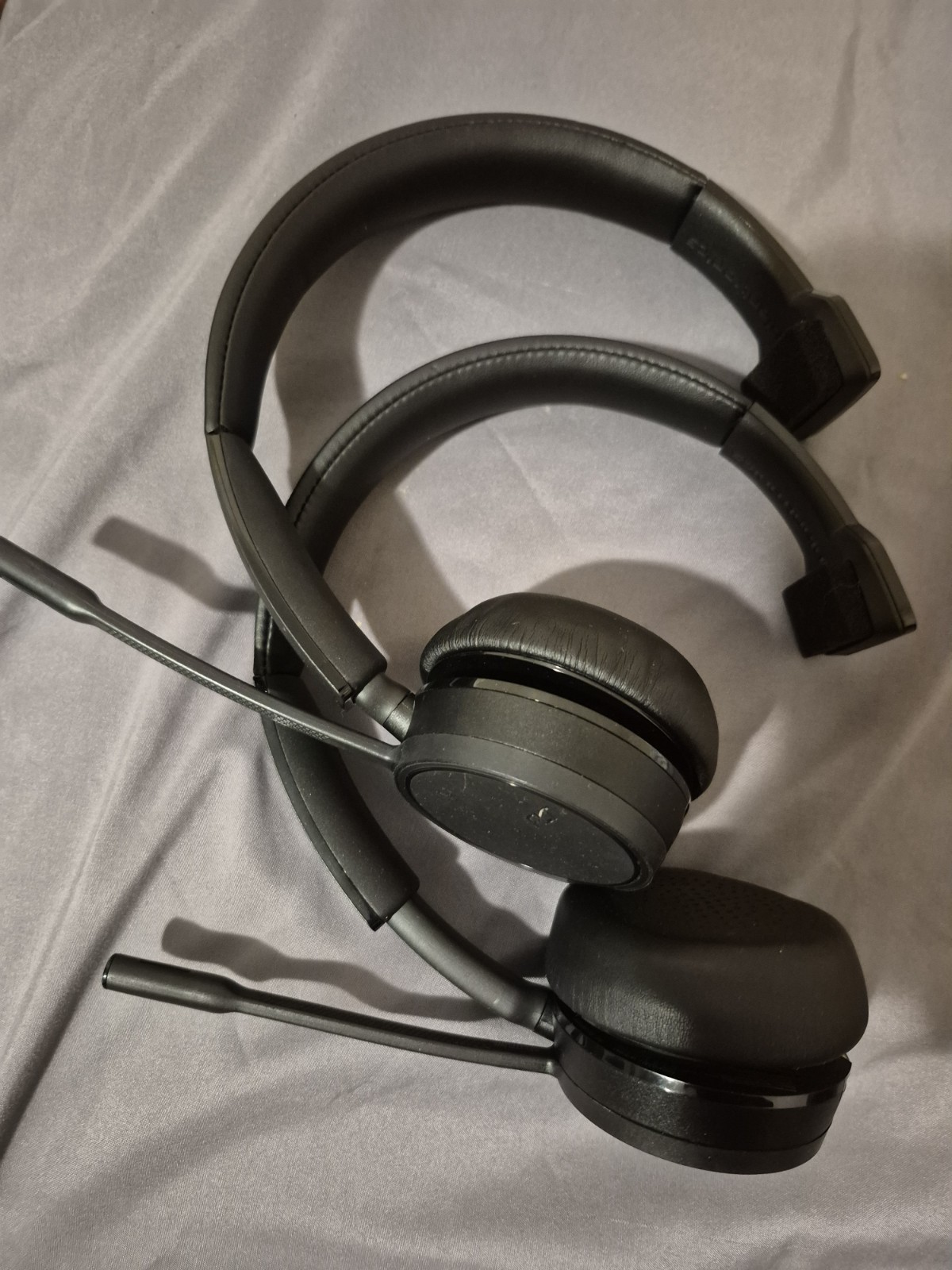 Plantronics Voyager 4210 Wireless Bluetooth Headset 2x