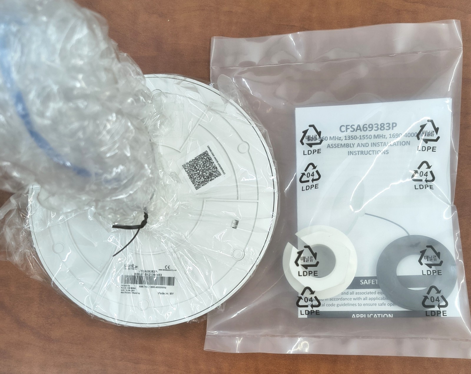 Laird New CFSA69383P-B30NF Multi-Band Ultra Low Ceiling Mount Omni Antenna, N/F