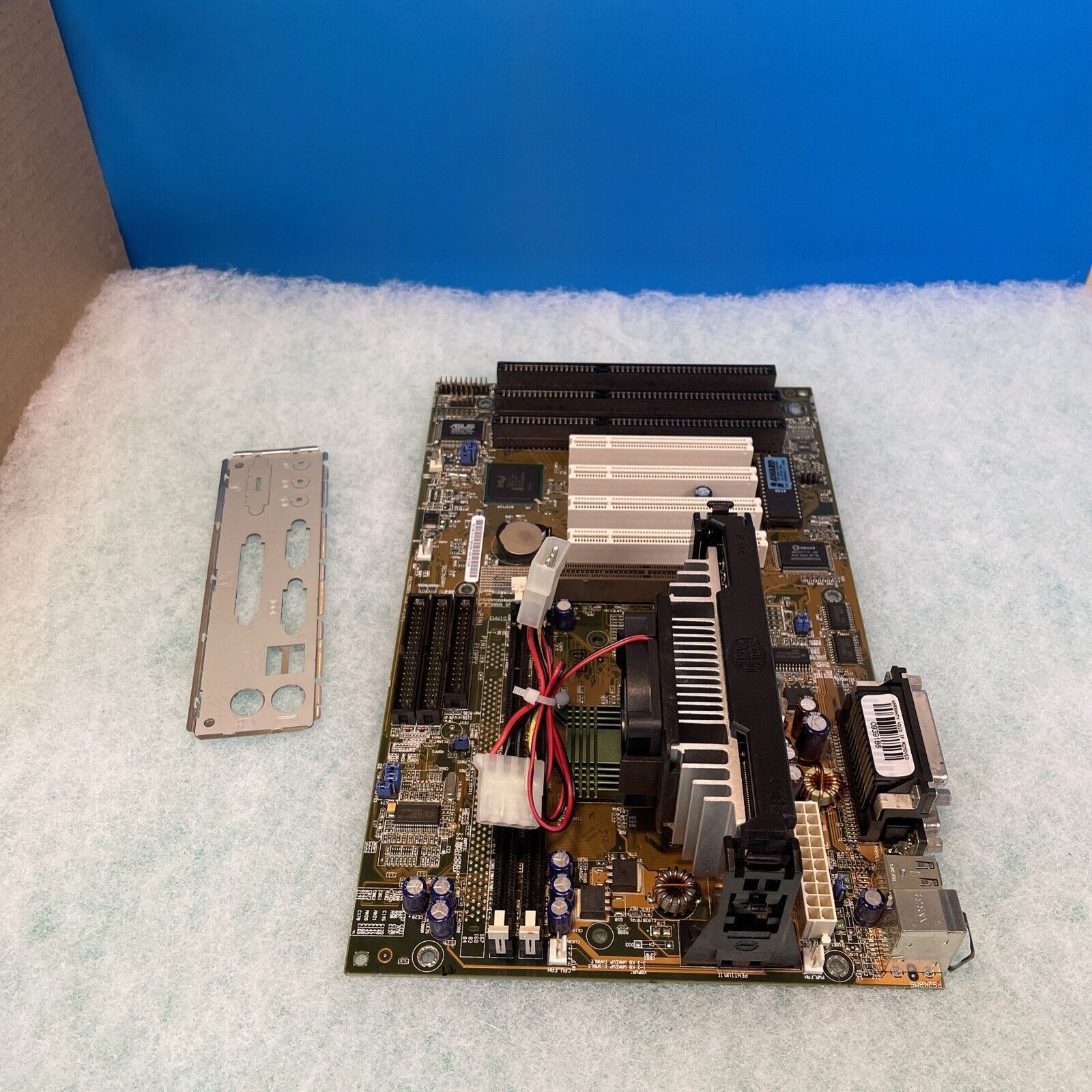 ASUS P2-99B rev. 1.02  Slot1 Motherboard with P3 CPU