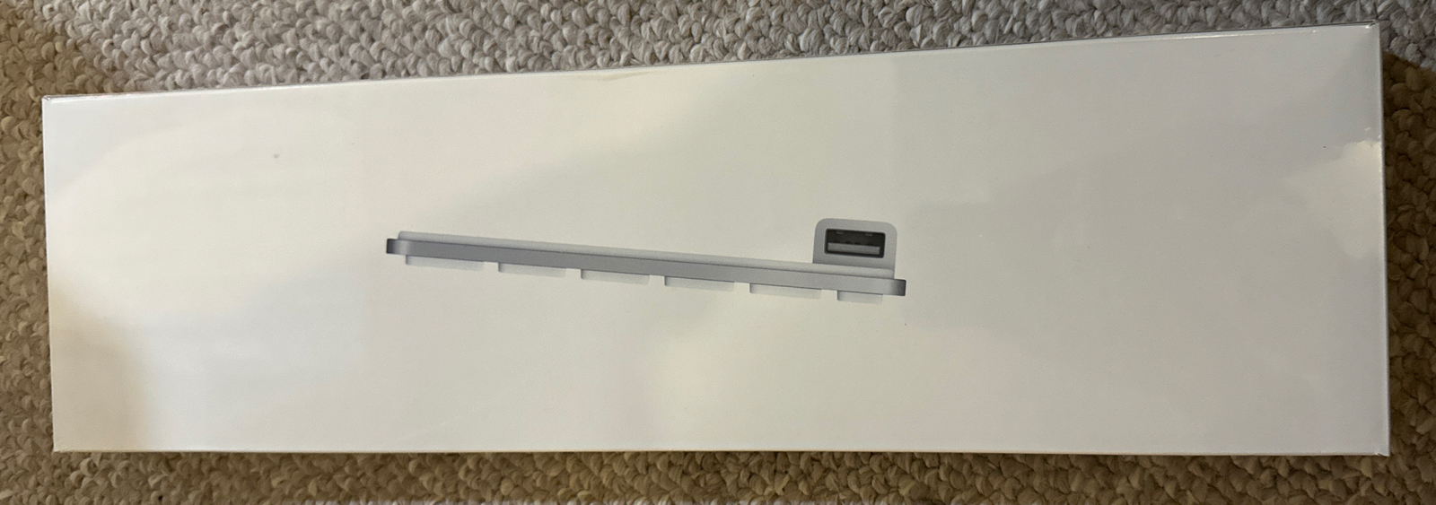 Brand New Apple A1243 MB110LL/B Wired Keyboard