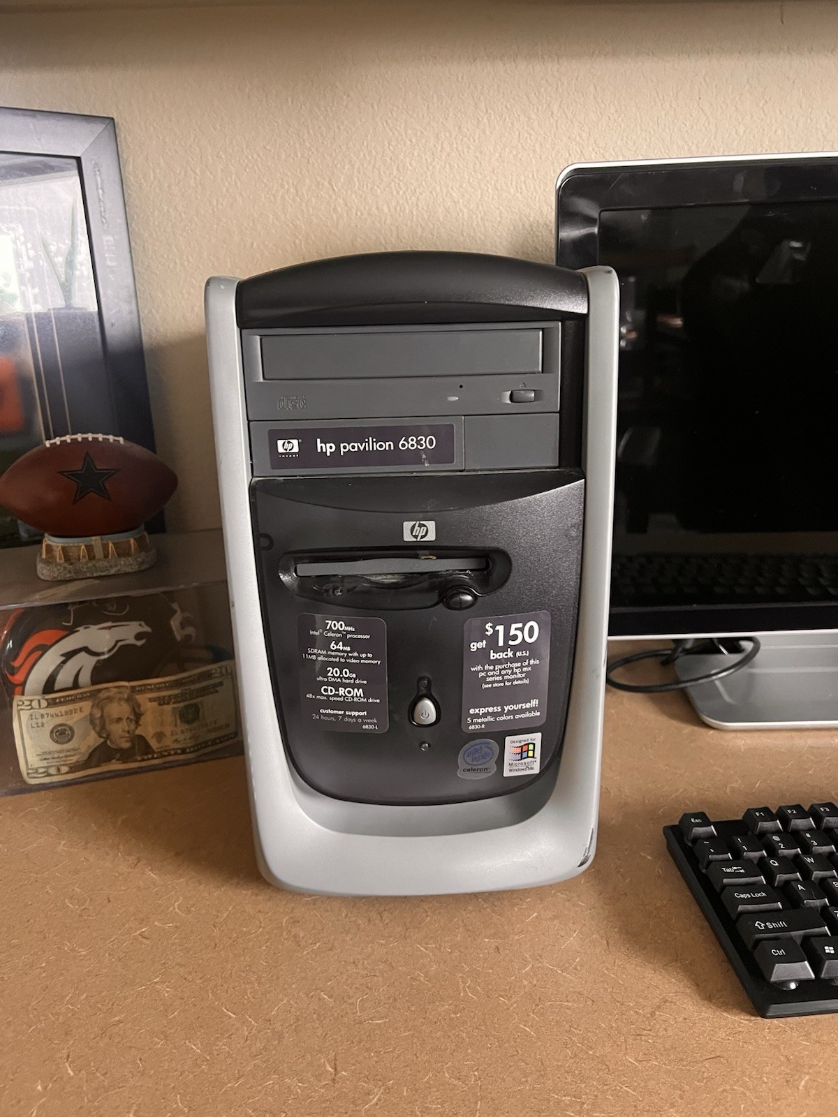HP Pavilion 6830