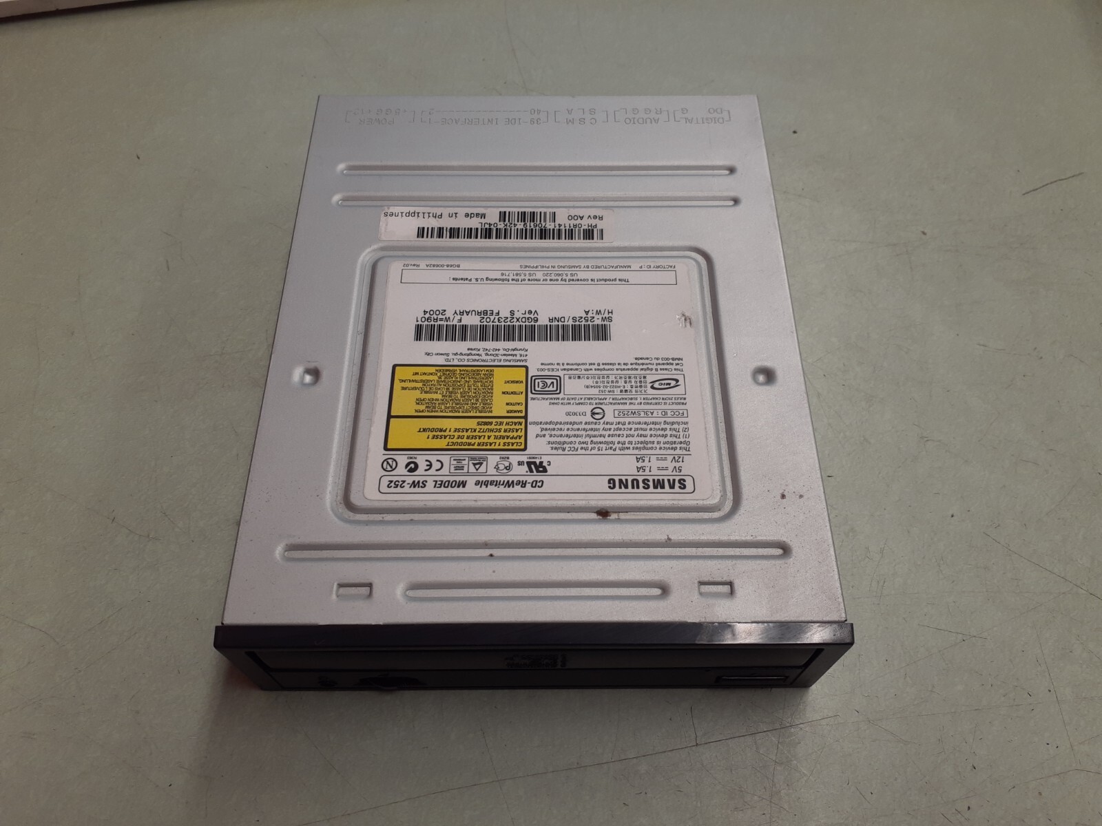 Toshiba Samsung SW-252 CD-Rewritable Drive SW-252S/DNR 0R1141 R1141 -Black Bezel