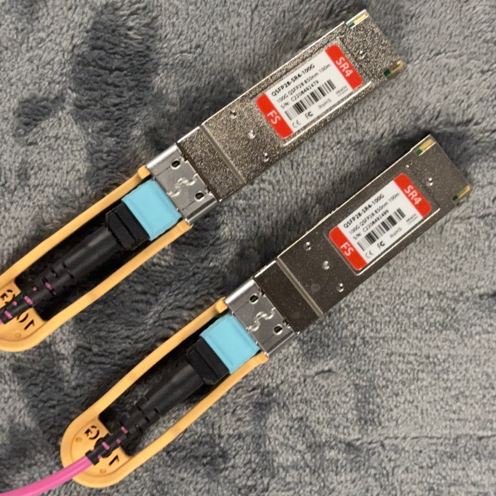 FS QSFP28-SR4-100G 100G AOC Active Optical Cable 850nm 100m MPO Lot 2